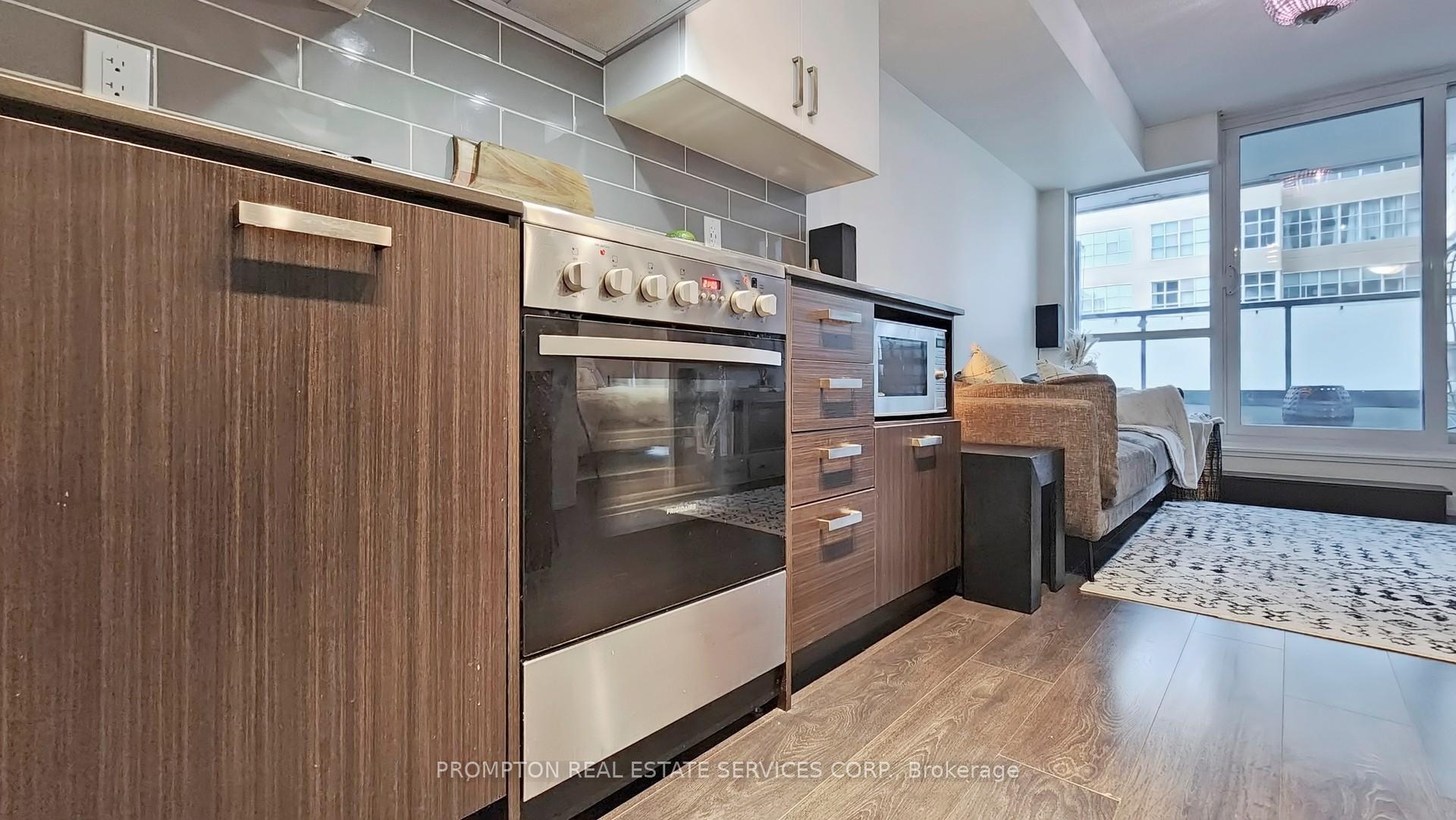 Photo 15 of Unit 307, 125 Redpath Avenue, Toronto, Mount Pleasant West — HOMEH