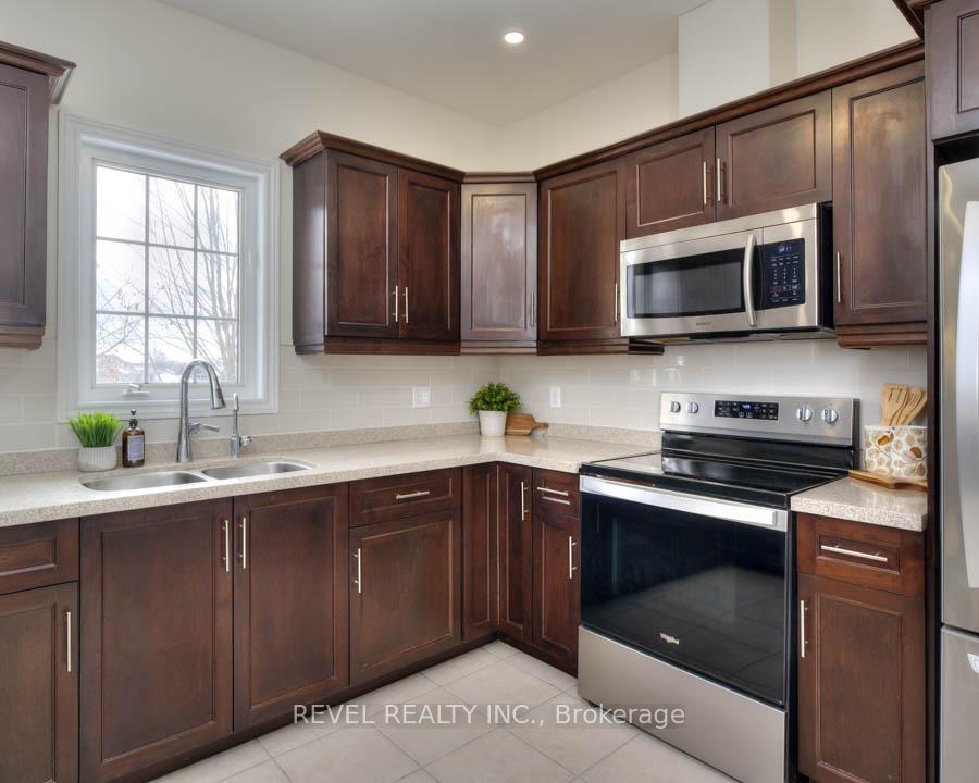 Photo 7 of Unit 22, 50 Bryan Court, Kitchener — HOMEH