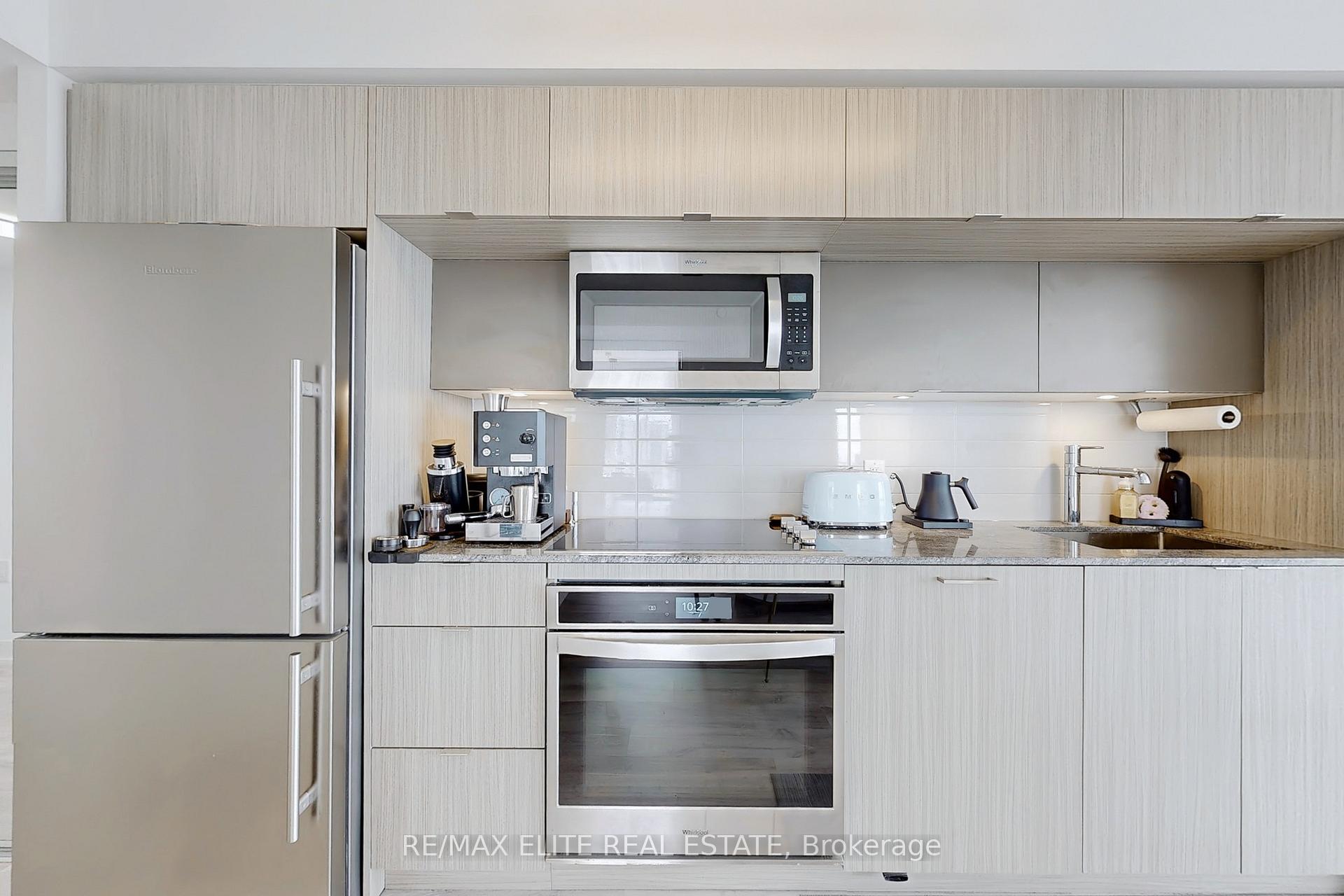 Photo 2 of Unit 2418, 585 Bloor Street E, Toronto, North St. James Town — HOMEH