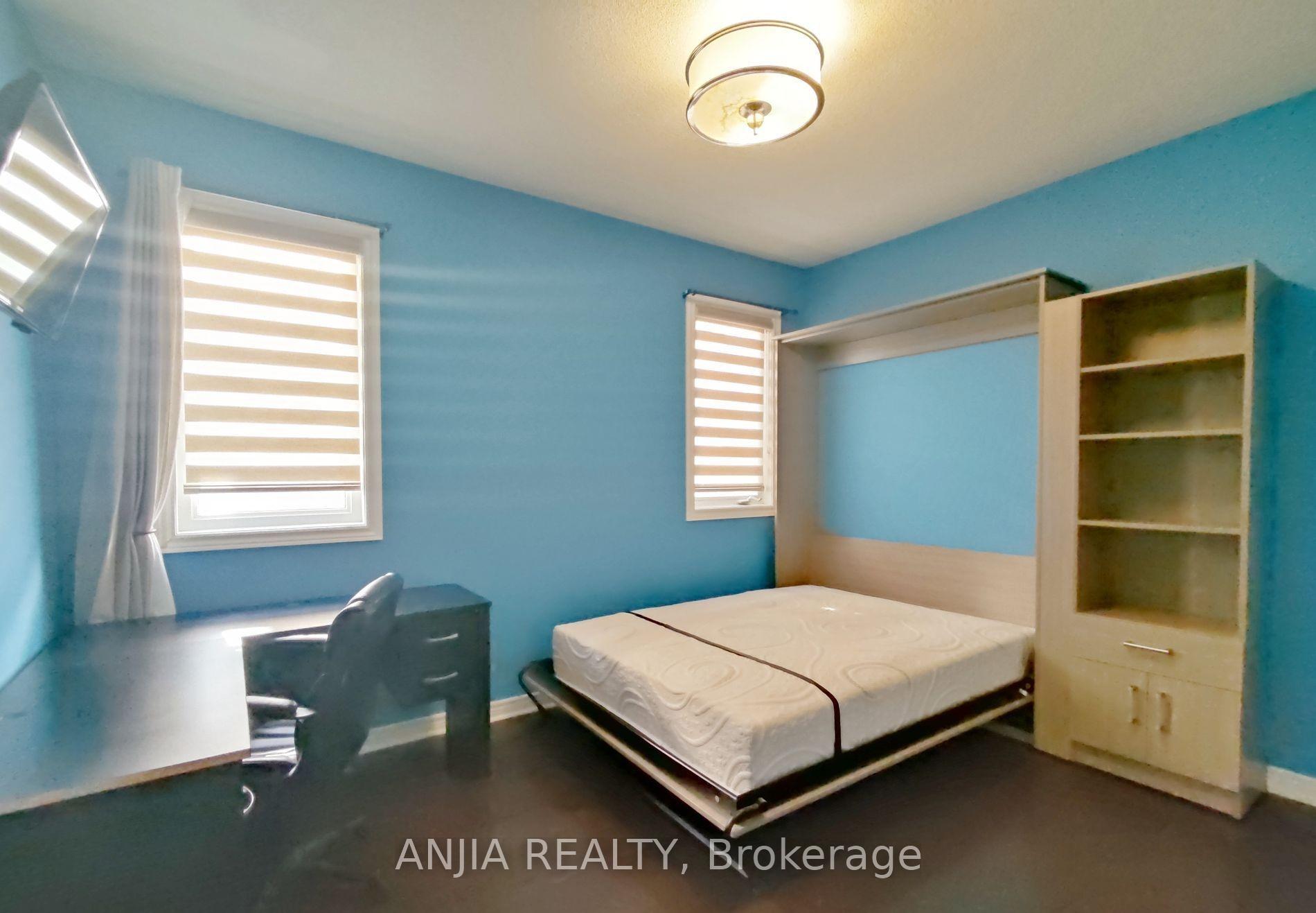 Photo 21 of 19 Savona Place, Vaughan, Patterson — HOMEH