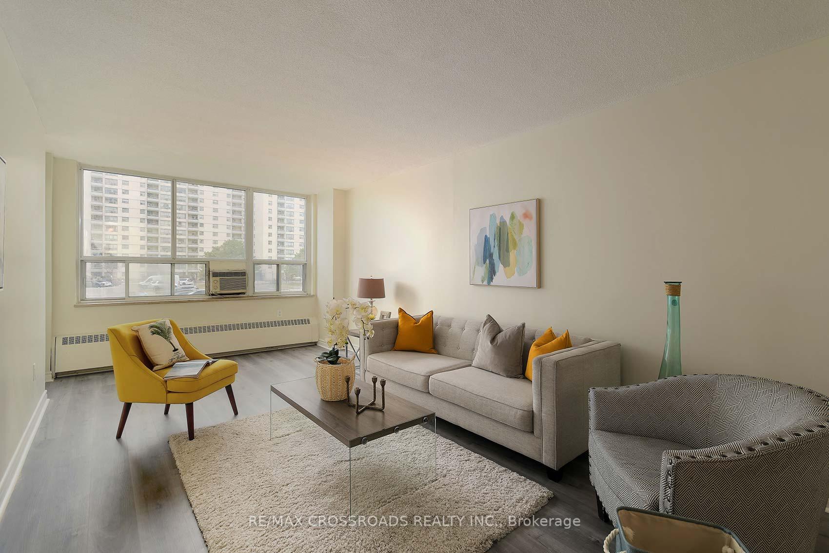 Photo 11 of Unit 213, 370 Dixon Road, Etobicoke, Kingsview Village-The Westway — HOMEH