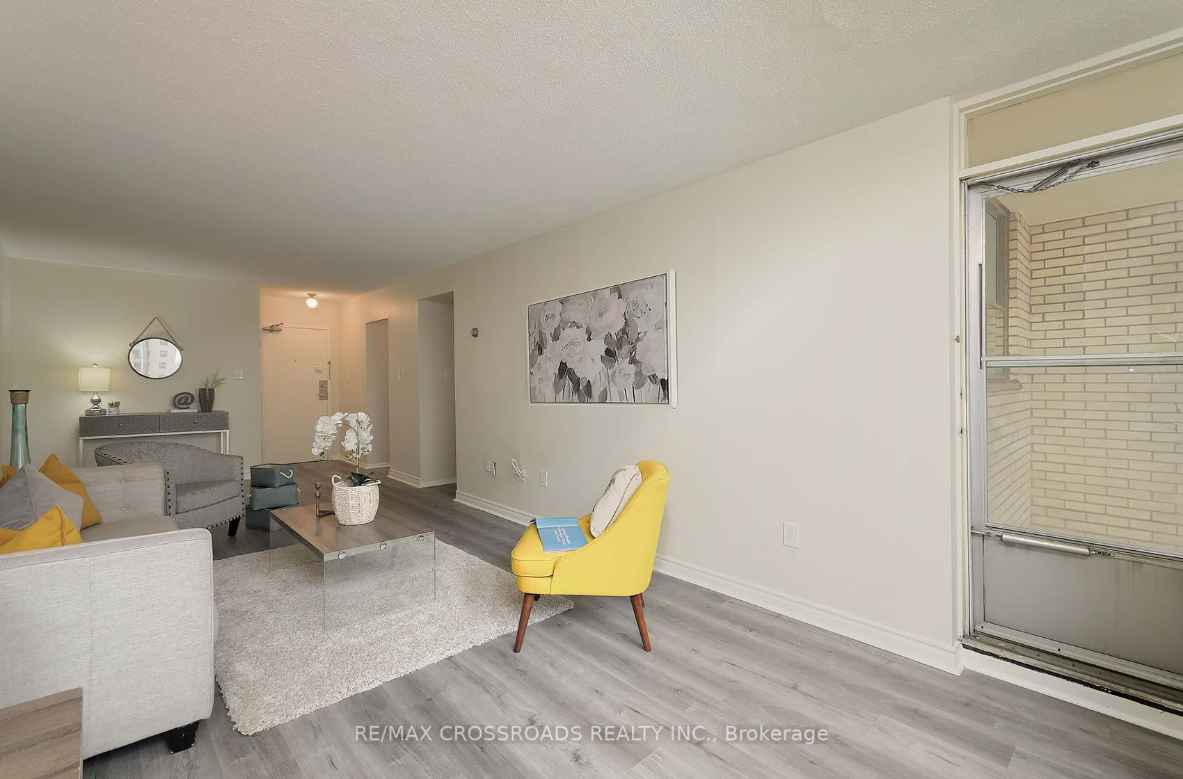 Photo 10 of Unit 213, 370 Dixon Road, Etobicoke, Kingsview Village-The Westway — HOMEH