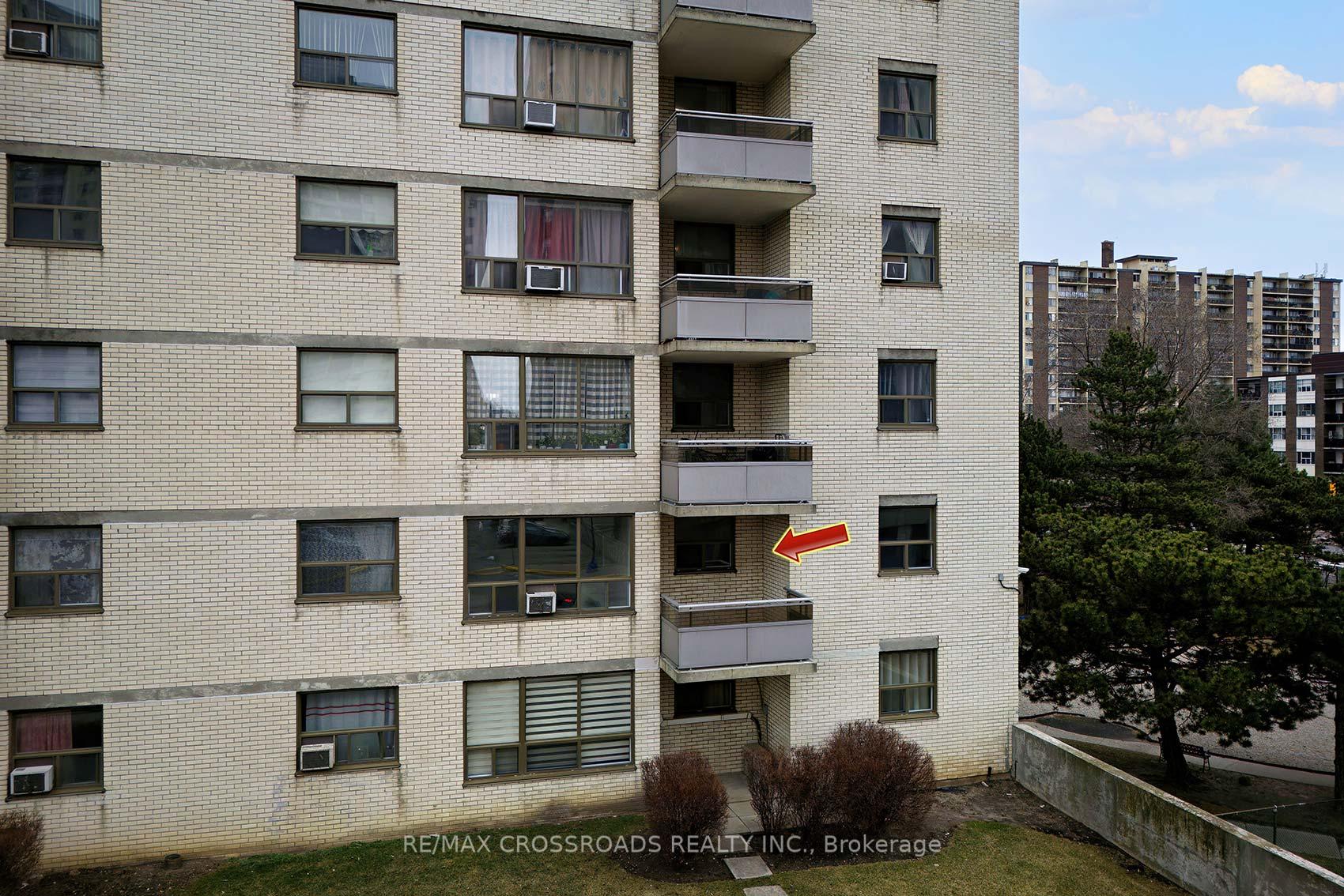 Photo 13 of Unit 213, 370 Dixon Road, Etobicoke, Kingsview Village-The Westway — HOMEH