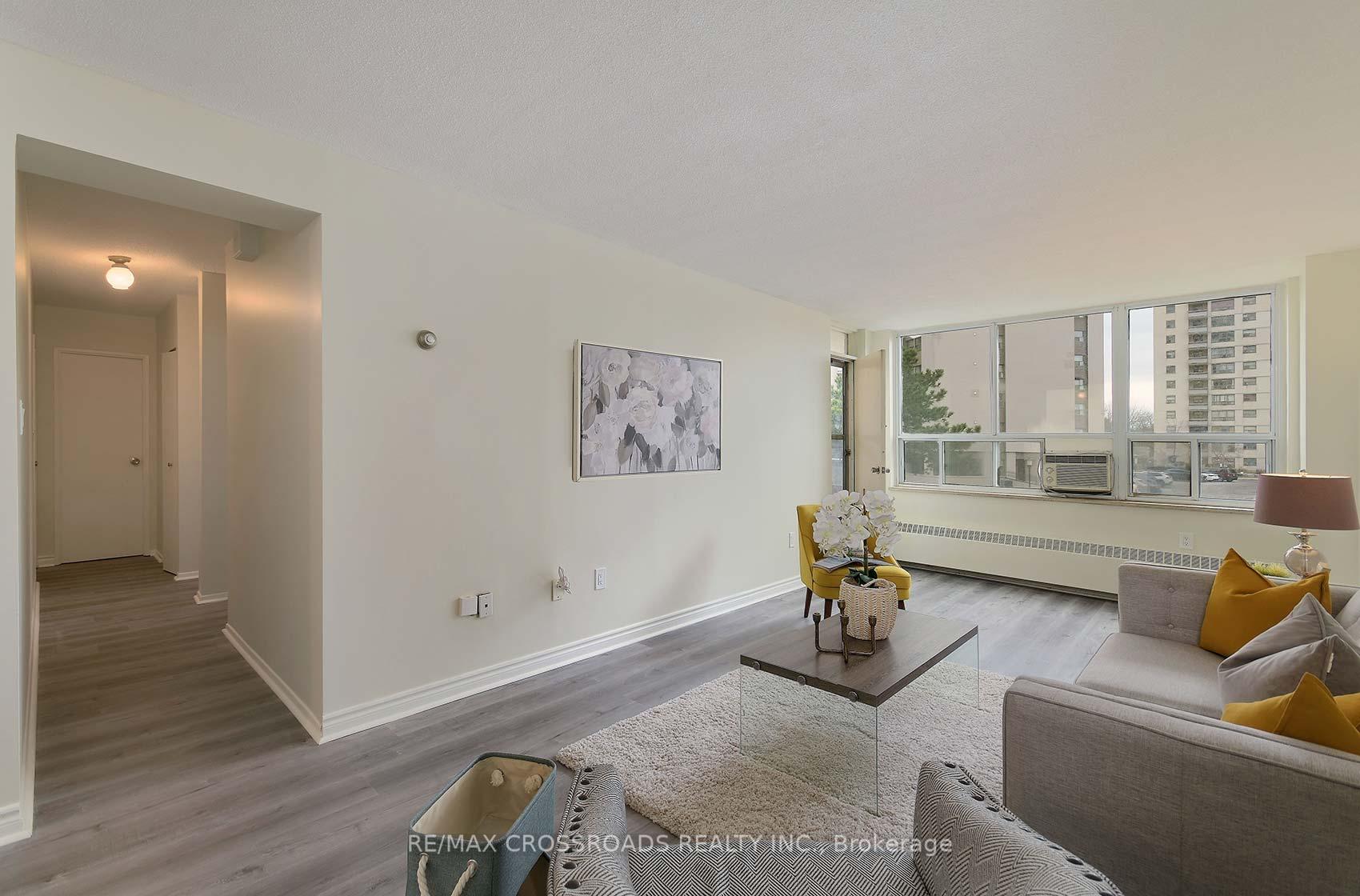 Photo 16 of Unit 213, 370 Dixon Road, Etobicoke, Kingsview Village-The Westway — HOMEH