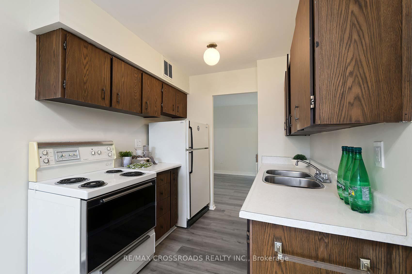 Photo 18 of Unit 213, 370 Dixon Road, Etobicoke, Kingsview Village-The Westway — HOMEH