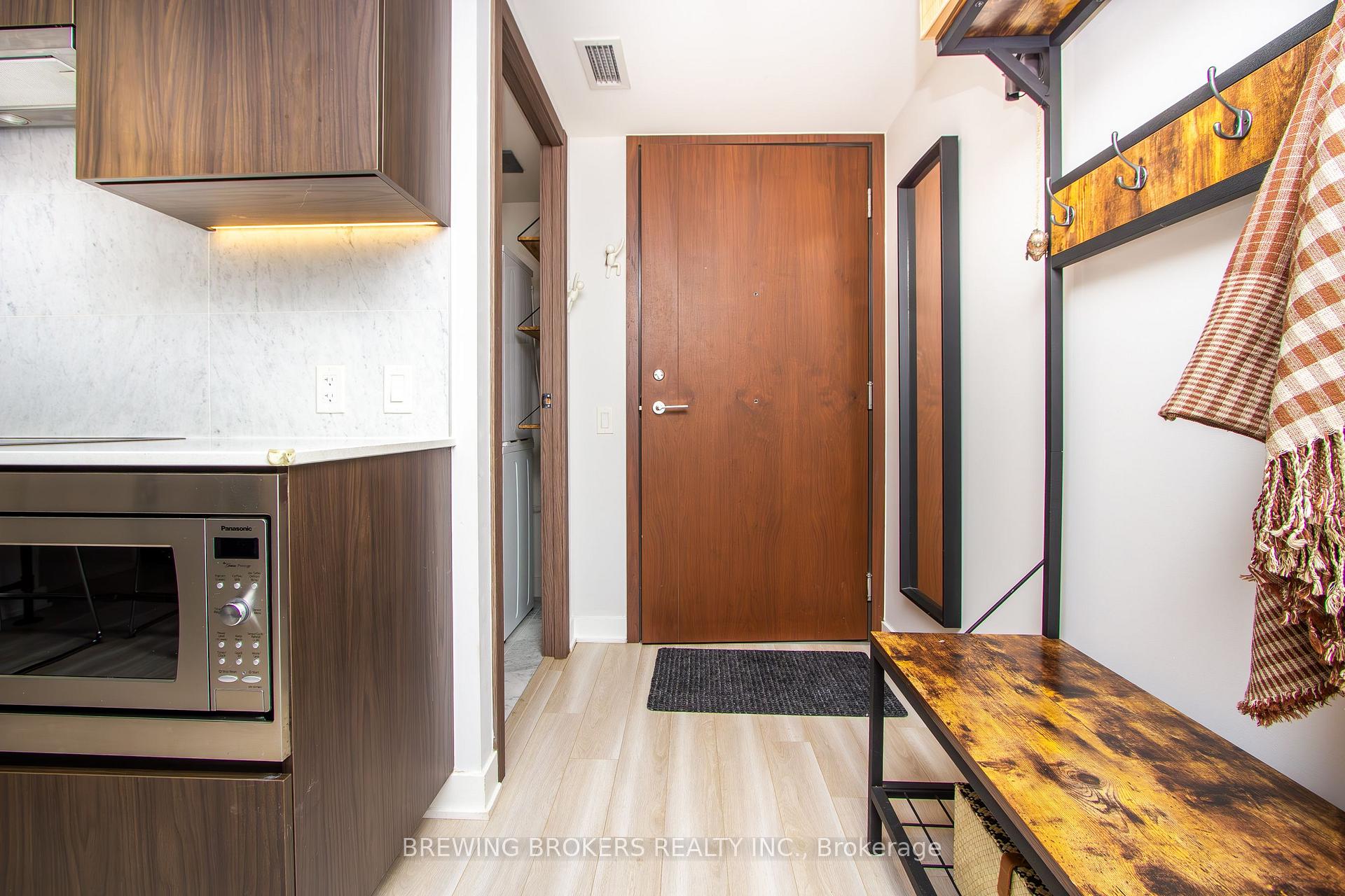 Photo 9 of Unit 1503, 17 Bathurst Street, Toronto, Waterfront Communities — HOMEH