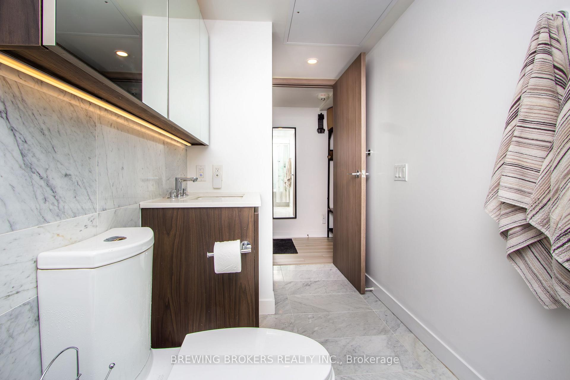 Photo 7 of Unit 1503, 17 Bathurst Street, Toronto, Waterfront Communities — HOMEH