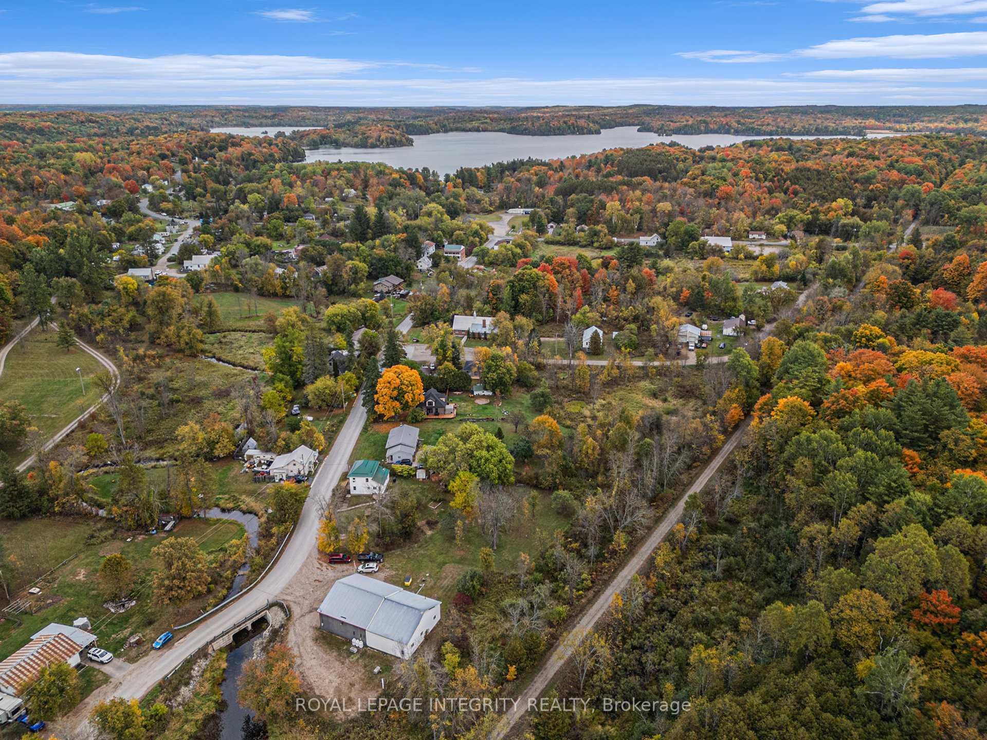 Photo 6 of 1081 Elm Tree Road, Frontenac, Frontenac Centre — HOMEH