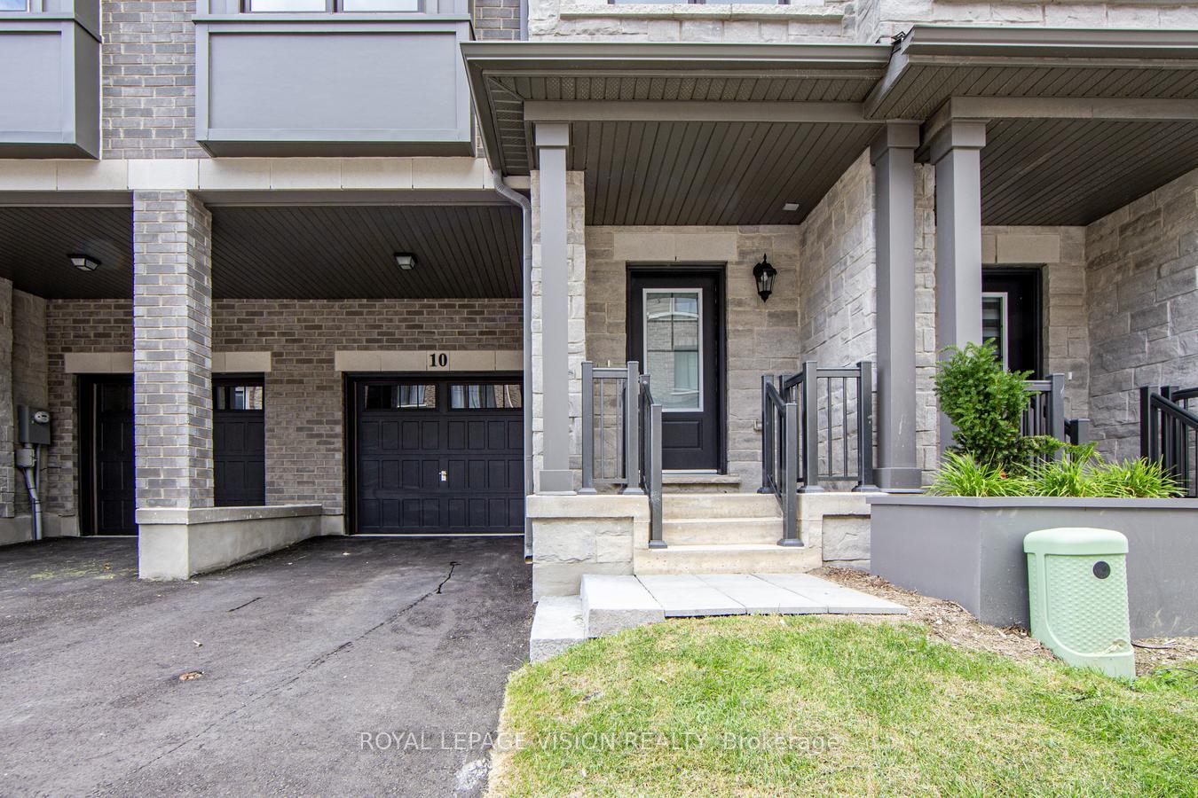 Photo 8 of 10 Folcroft Street, Brampton, Credit Valley — HOMEH