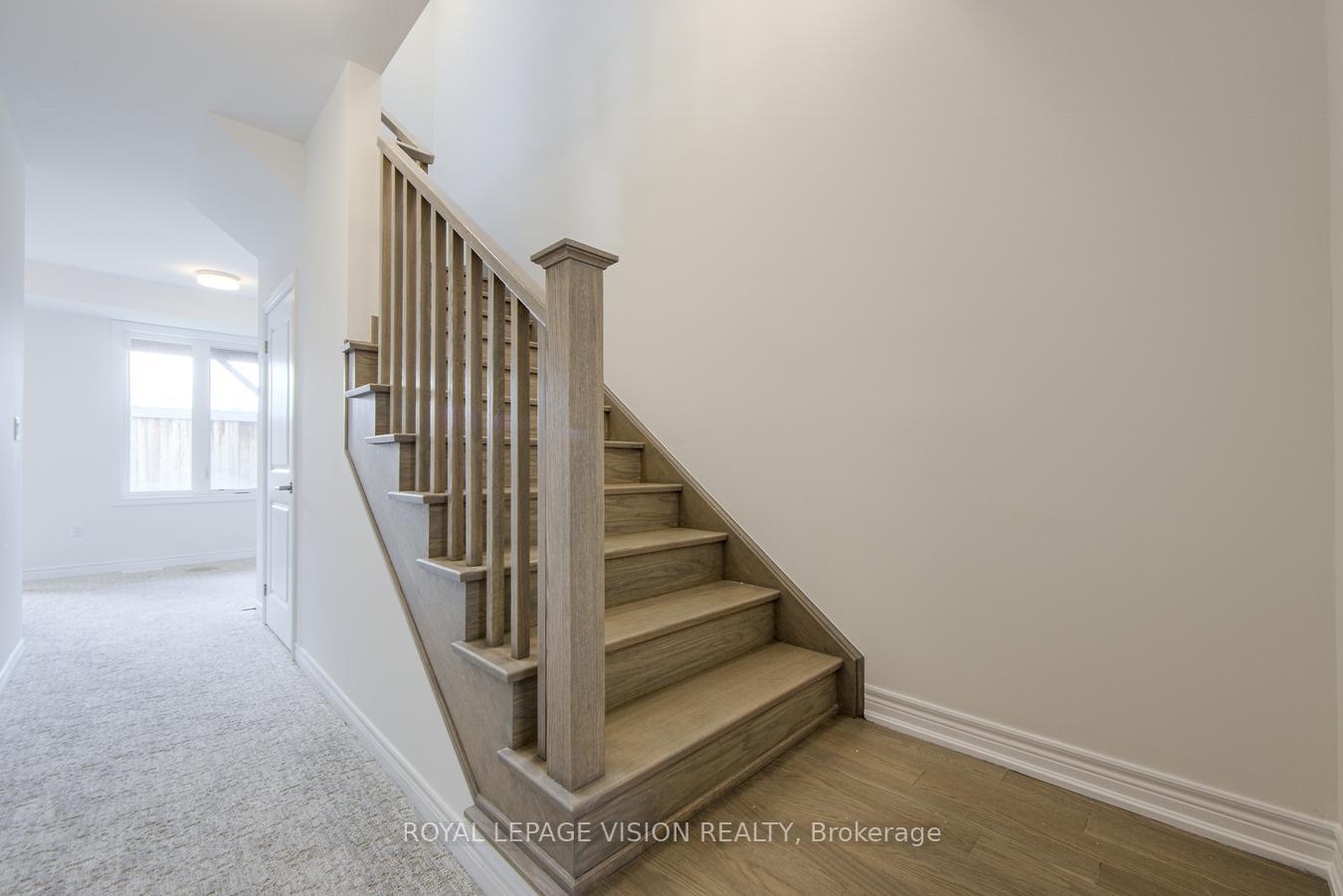 Photo 6 of 10 Folcroft Street, Brampton, Credit Valley — HOMEH