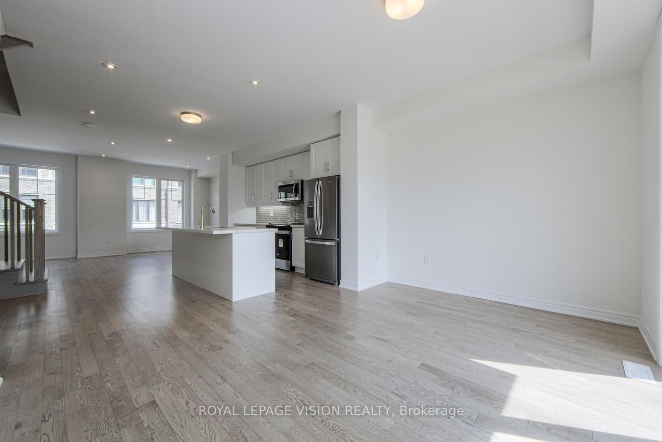 Photo 18 of 10 Folcroft Street, Brampton, Credit Valley — HOMEH