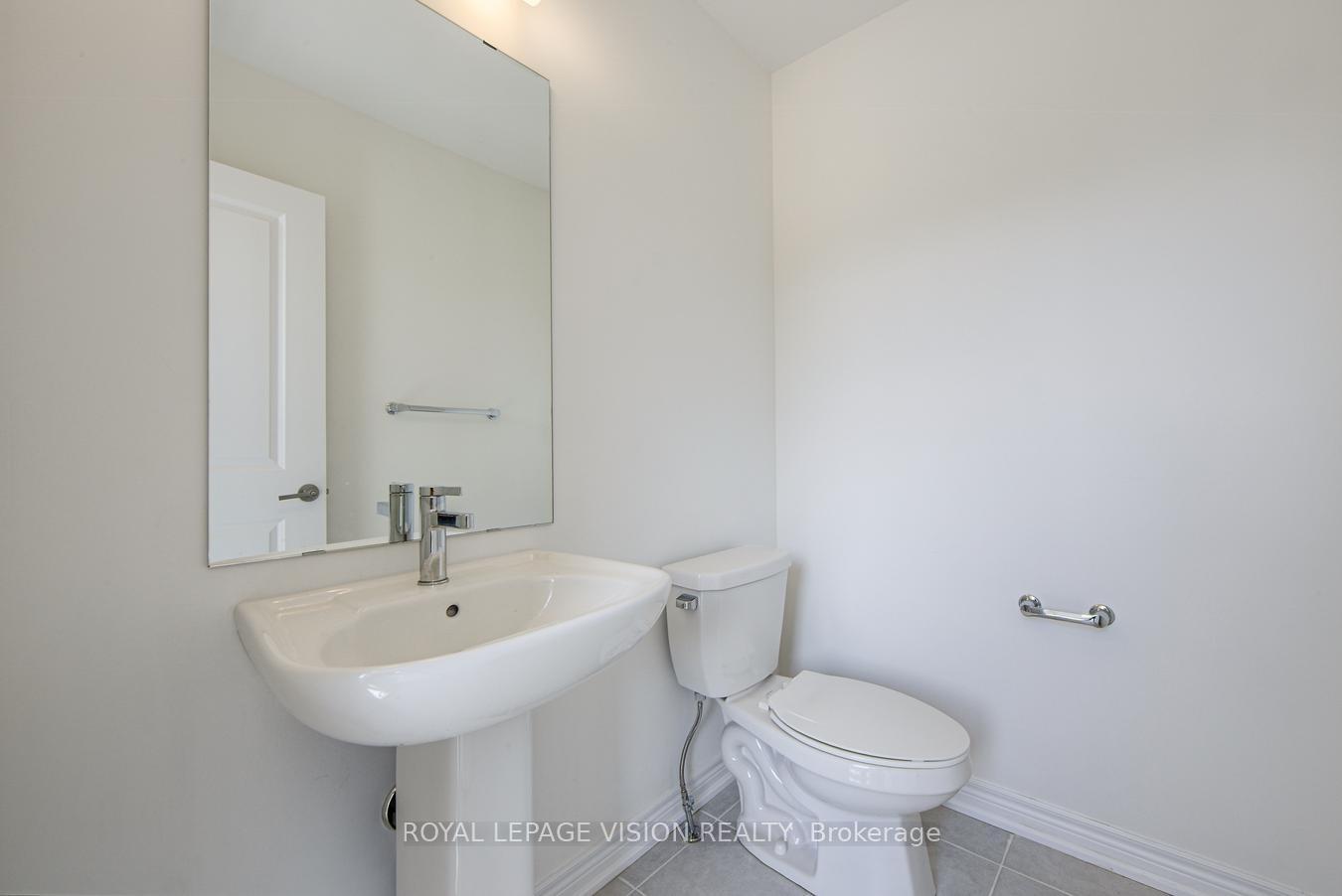 Photo 20 of 10 Folcroft Street, Brampton, Credit Valley — HOMEH