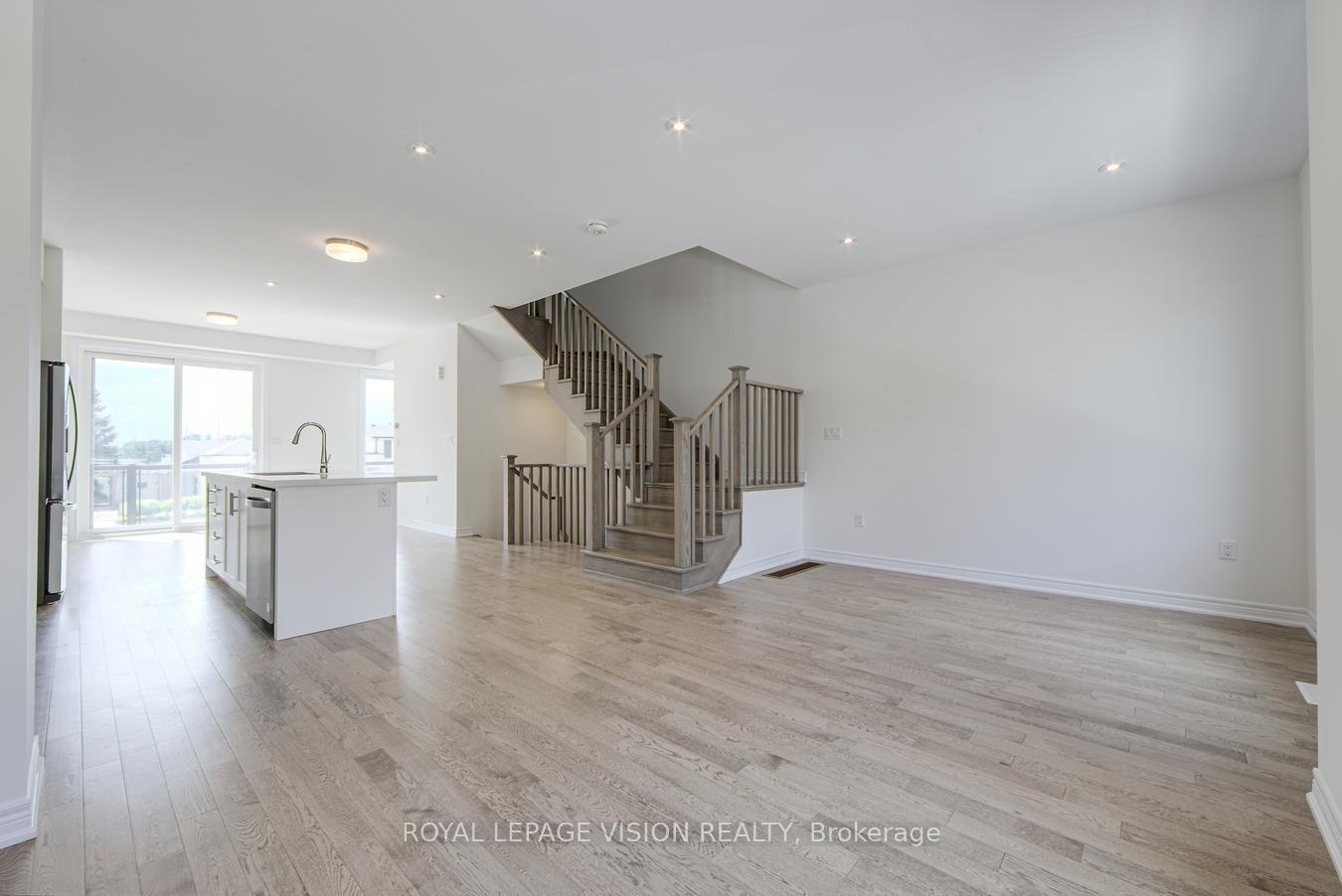 Photo 21 of 10 Folcroft Street, Brampton, Credit Valley — HOMEH