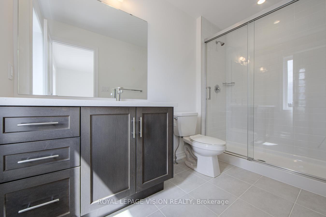 Photo 28 of 10 Folcroft Street, Brampton, Credit Valley — HOMEH