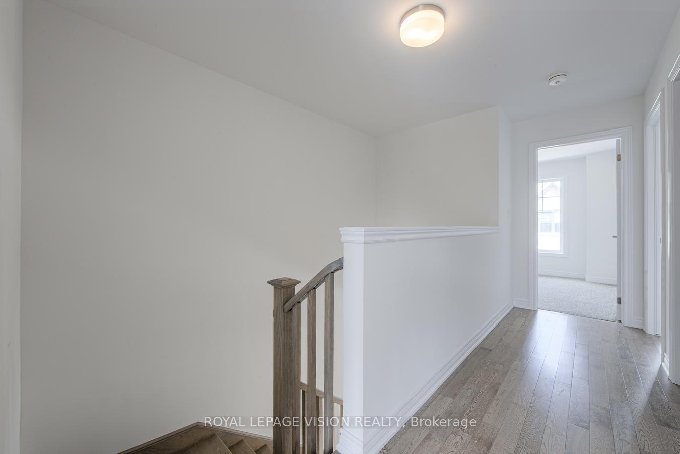 Photo 31 of 10 Folcroft Street, Brampton, Credit Valley — HOMEH