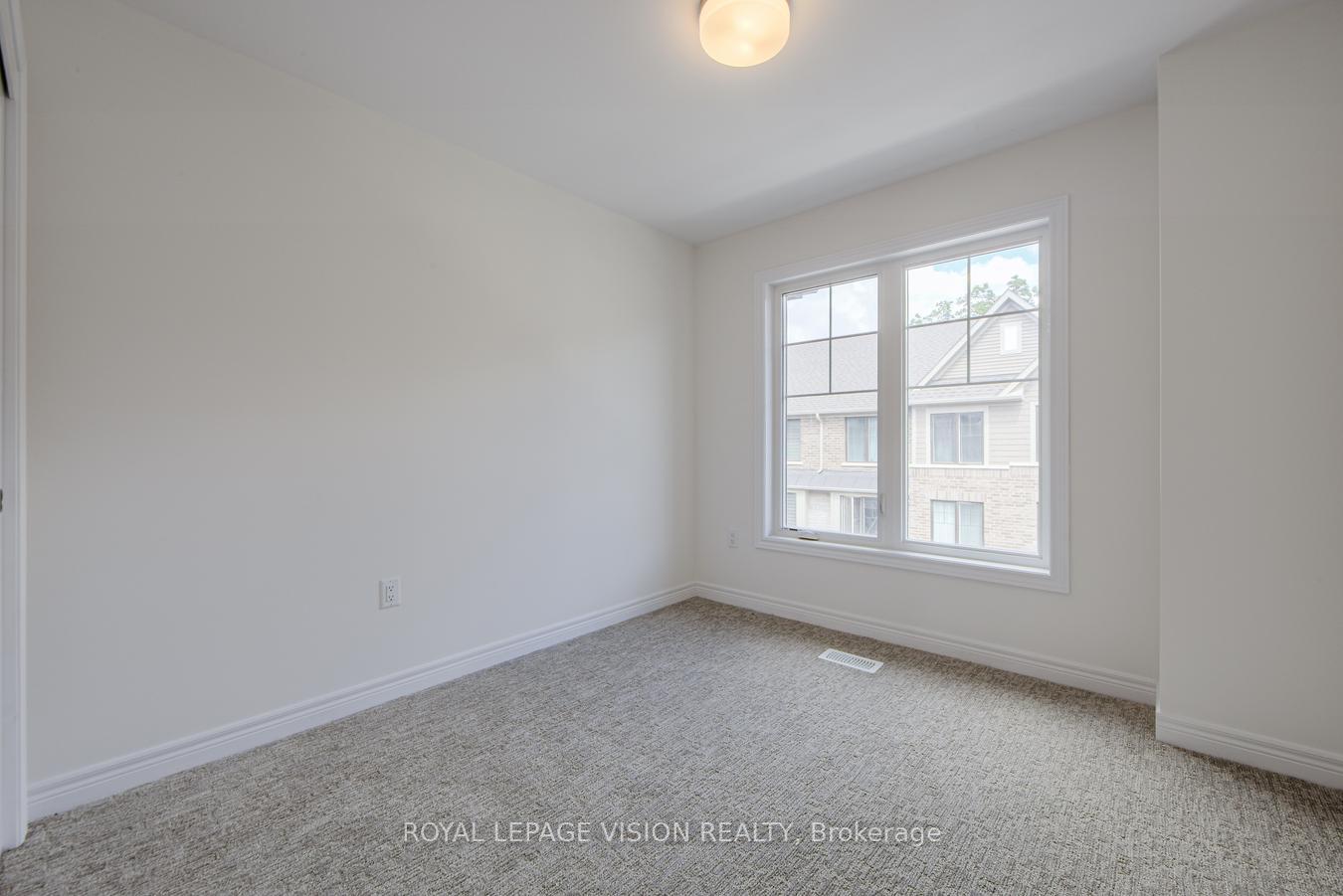 Photo 27 of 10 Folcroft Street, Brampton, Credit Valley — HOMEH