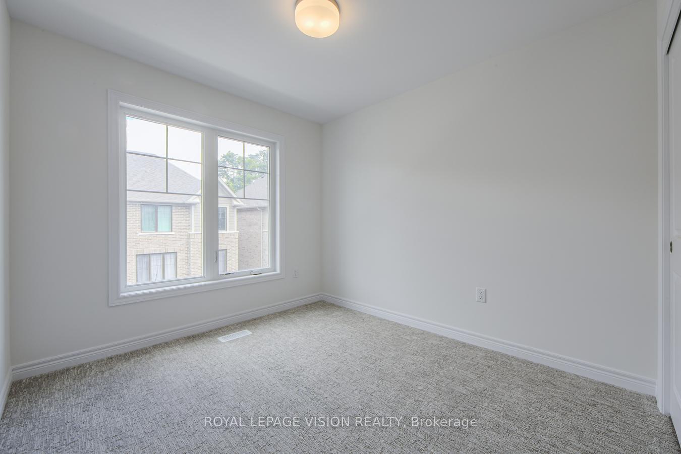 Photo 29 of 10 Folcroft Street, Brampton, Credit Valley — HOMEH