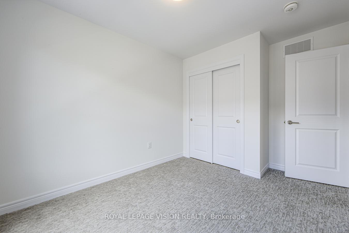 Photo 34 of 10 Folcroft Street, Brampton, Credit Valley — HOMEH