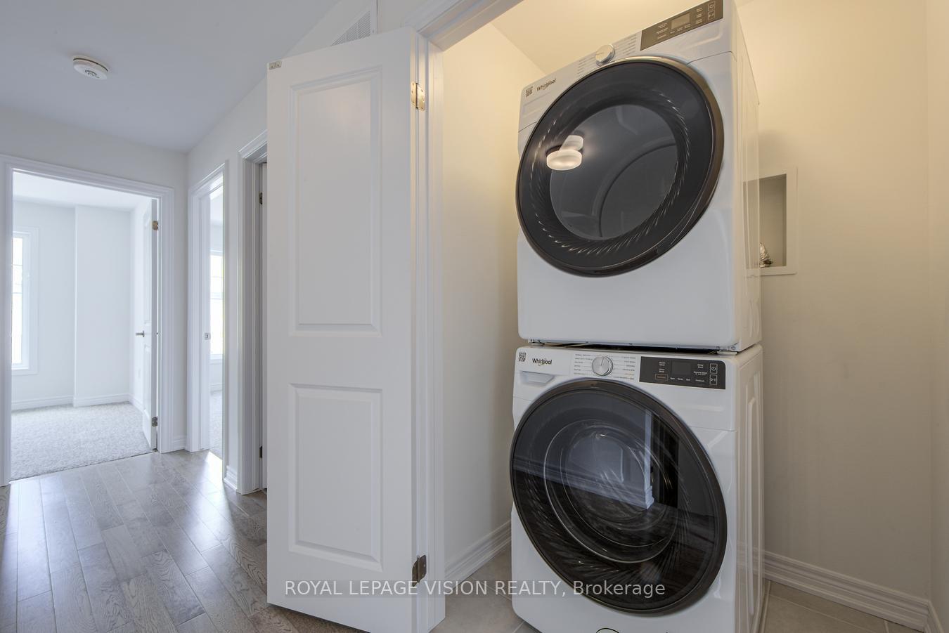 Photo 35 of 10 Folcroft Street, Brampton, Credit Valley — HOMEH