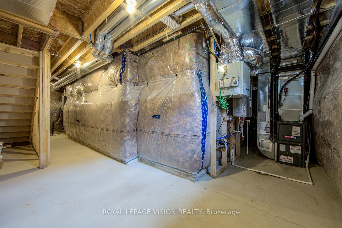 Photo 36 of 10 Folcroft Street, Brampton, Credit Valley — HOMEH