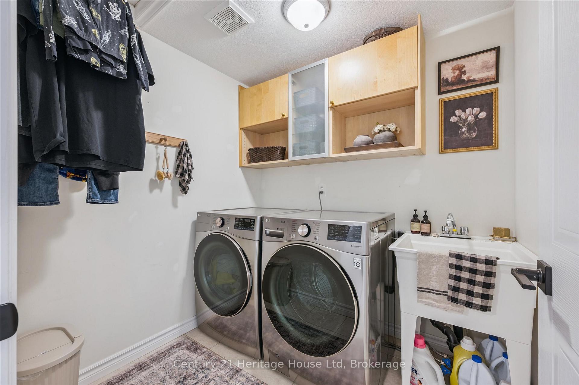 Photo 23 of Unit 7, 20 Shackleton Drive, Guelph, Grange Road — HOMEH