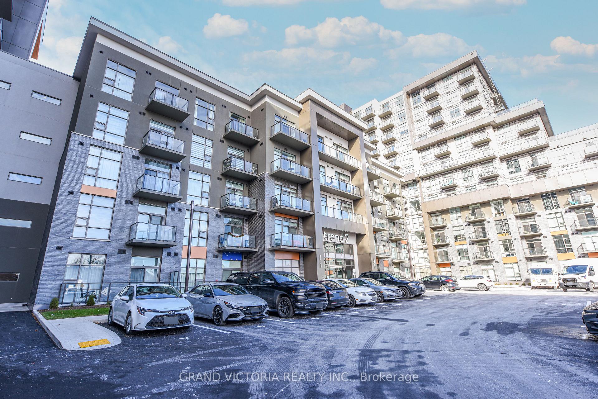 Photo 3 of Unit 306, 460 Dundas Street E, Hamilton, Waterdown — HOMEH