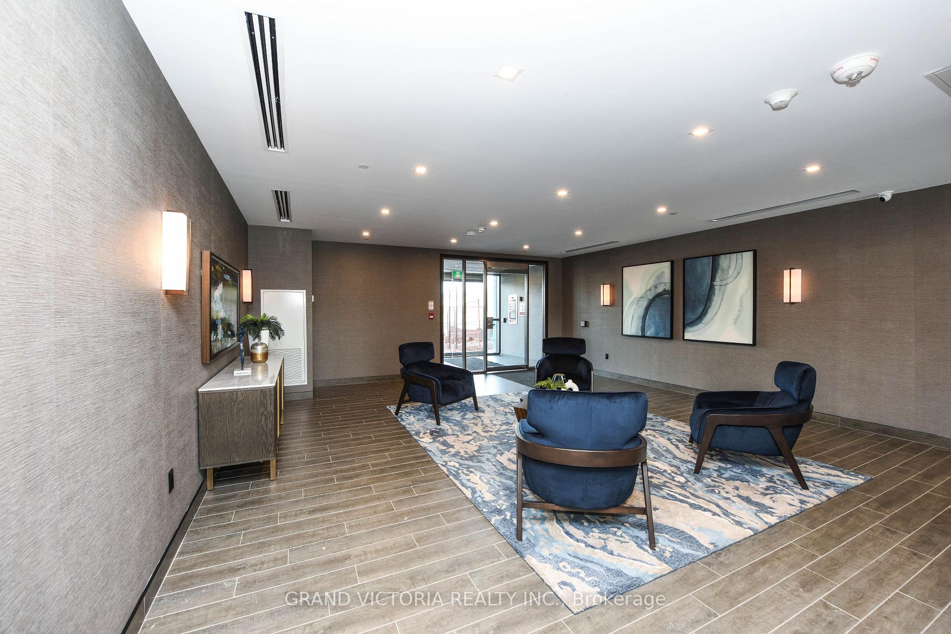 Photo 5 of Unit 306, 460 Dundas Street E, Hamilton, Waterdown — HOMEH