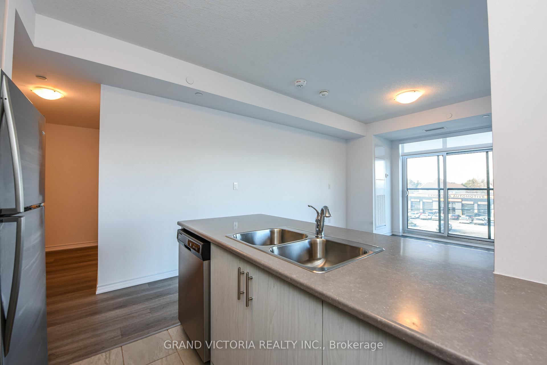 Photo 13 of Unit 306, 460 Dundas Street E, Hamilton, Waterdown — HOMEH