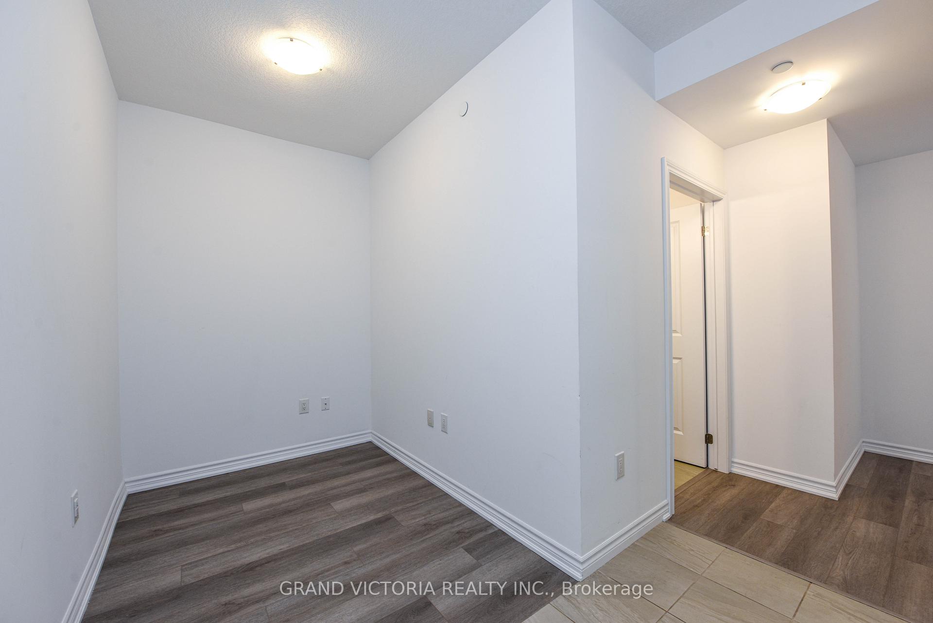 Photo 8 of Unit 306, 460 Dundas Street E, Hamilton, Waterdown — HOMEH