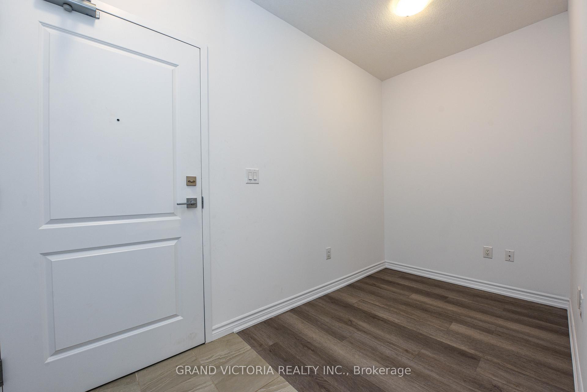 Photo 11 of Unit 306, 460 Dundas Street E, Hamilton, Waterdown — HOMEH