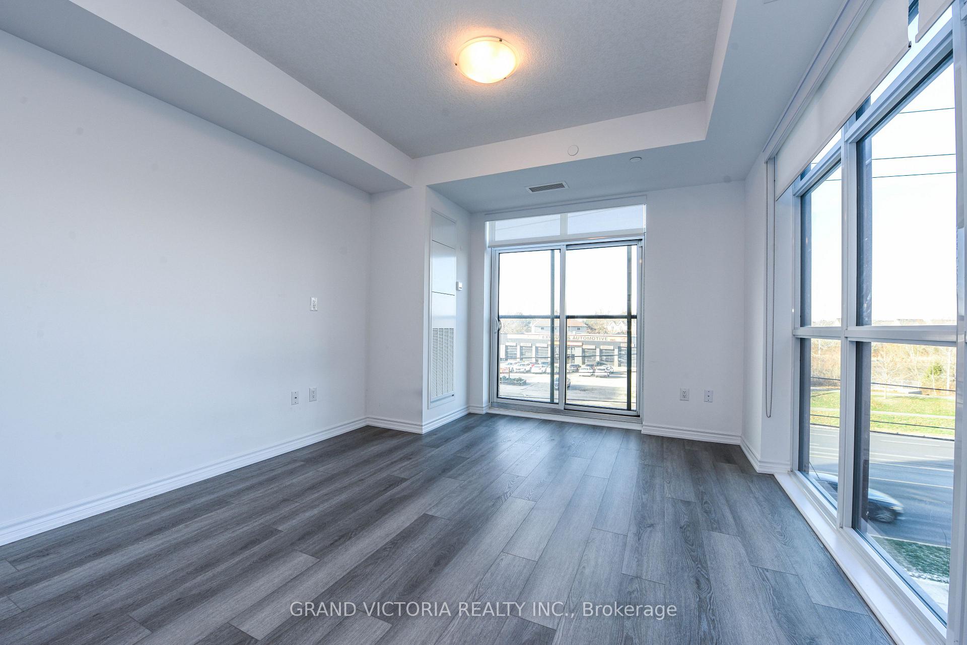 Photo 18 of Unit 306, 460 Dundas Street E, Hamilton, Waterdown — HOMEH