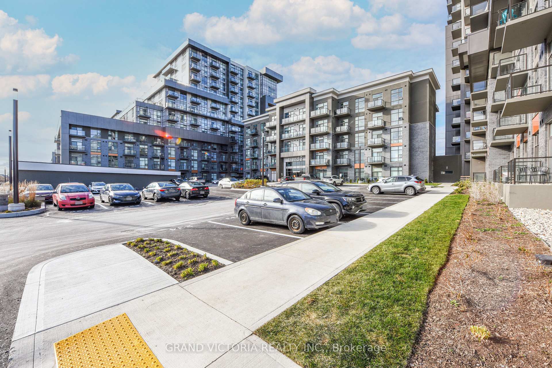 Photo 15 of Unit 306, 460 Dundas Street E, Hamilton, Waterdown — HOMEH