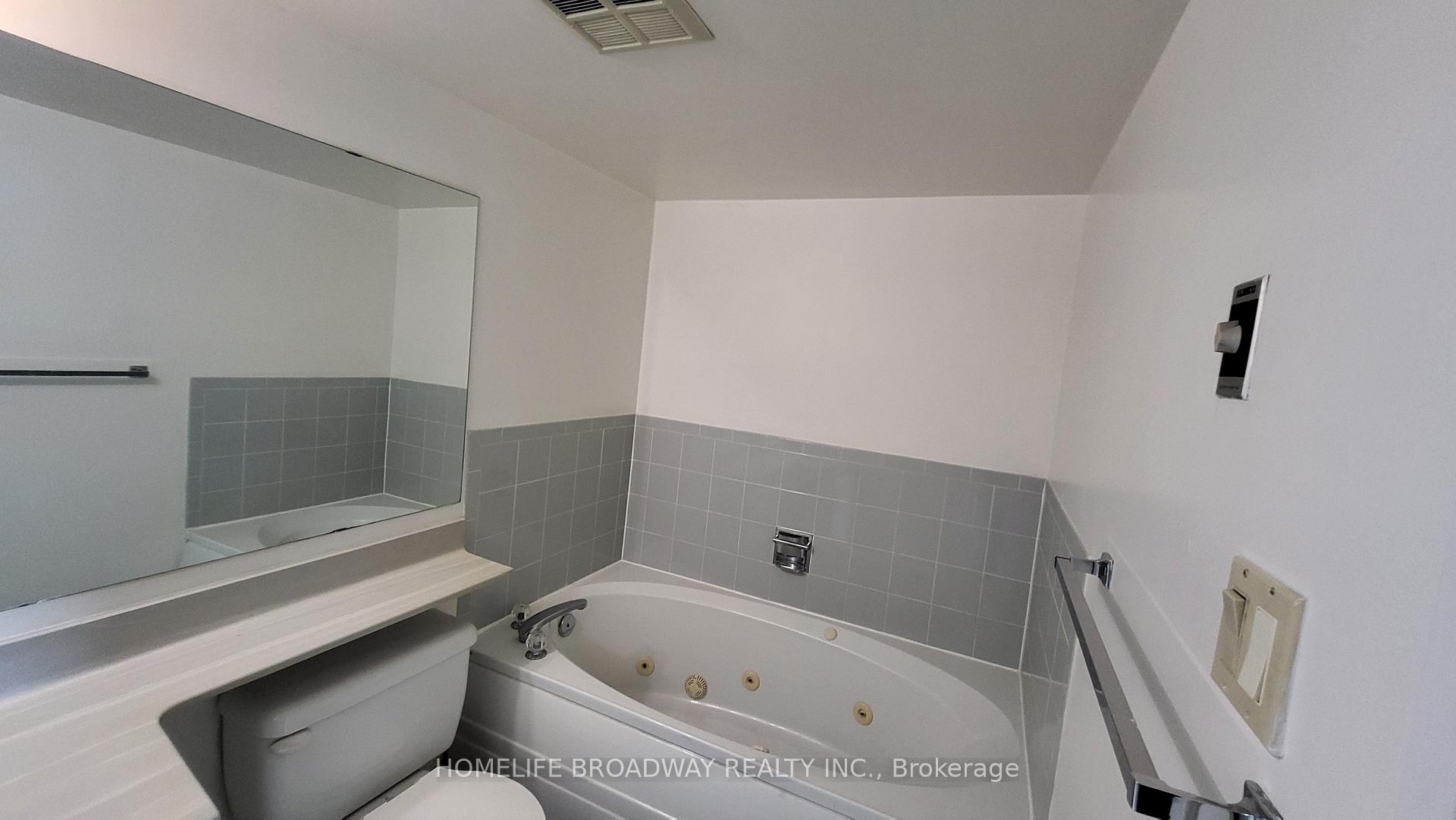 Photo 10 of Unit 1118, 7805 Bayview Avenue, Markham, Aileen-Willowbrook — HOMEH