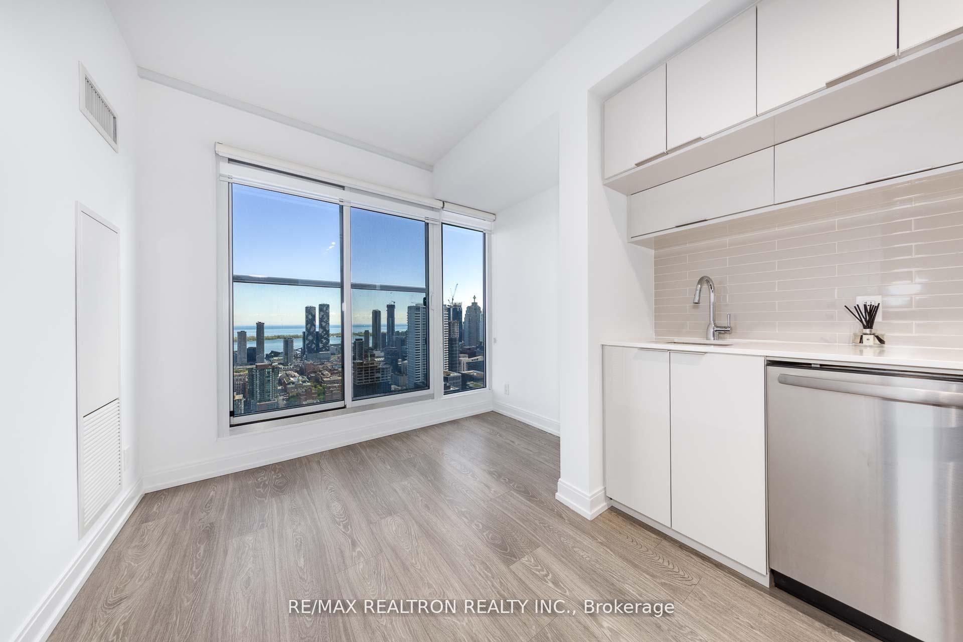 Photo 8 of Unit 5507, 181 Dundas Street E, Toronto, Moss Park — HOMEH