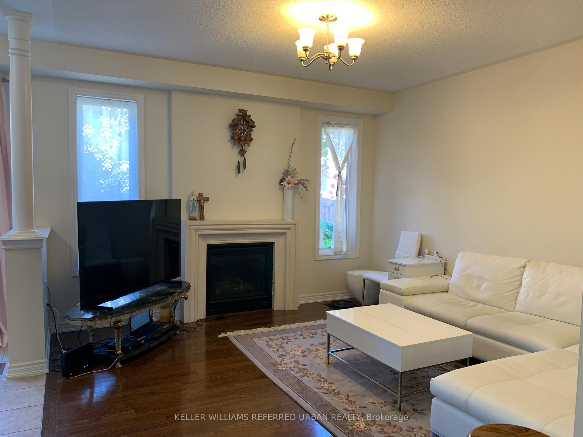 Photo 2 of 22 Pisanelli Avenue, Markham, Cathedraltown — HOMEH