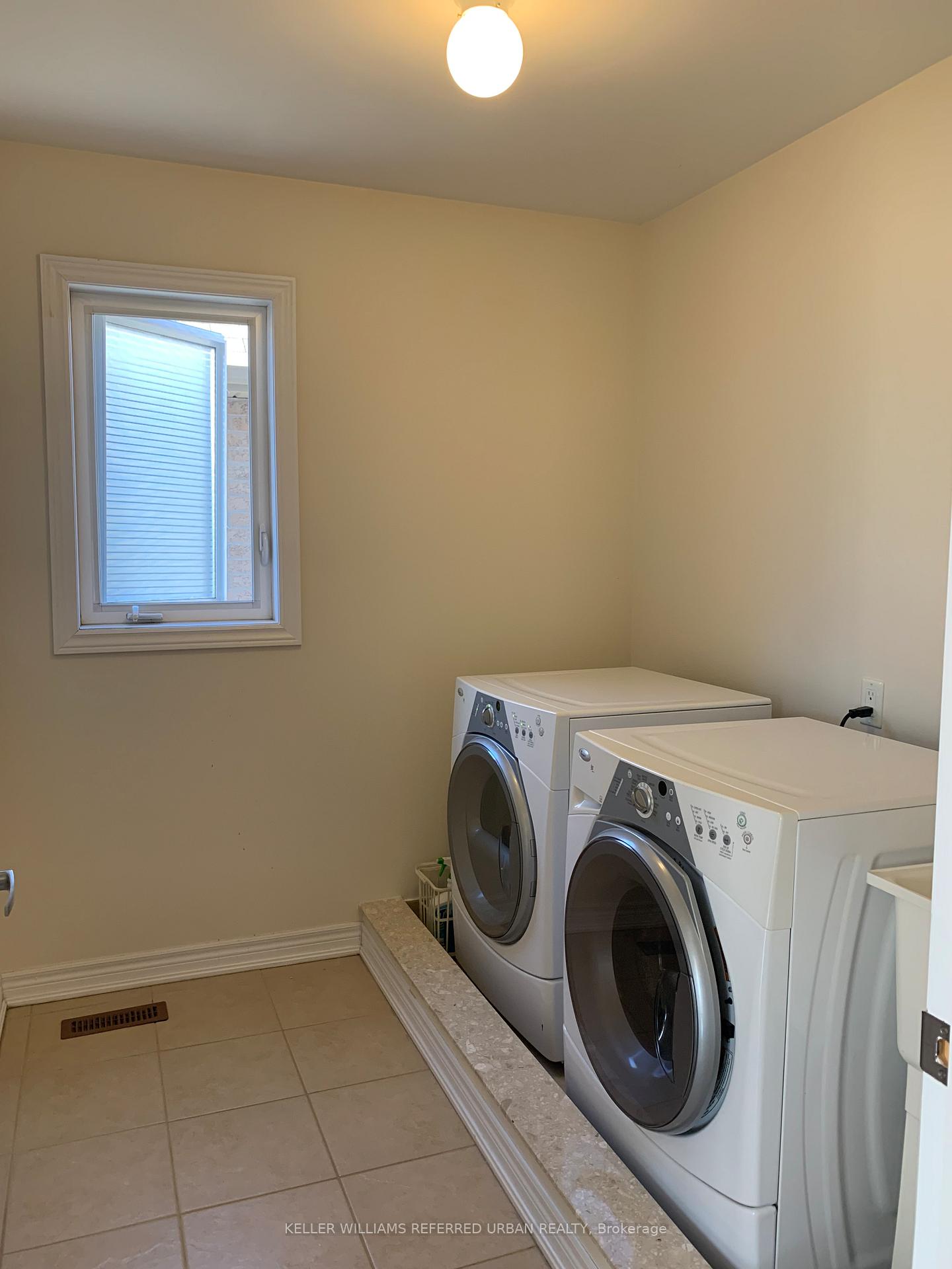 Photo 23 of 22 Pisanelli Avenue, Markham, Cathedraltown — HOMEH