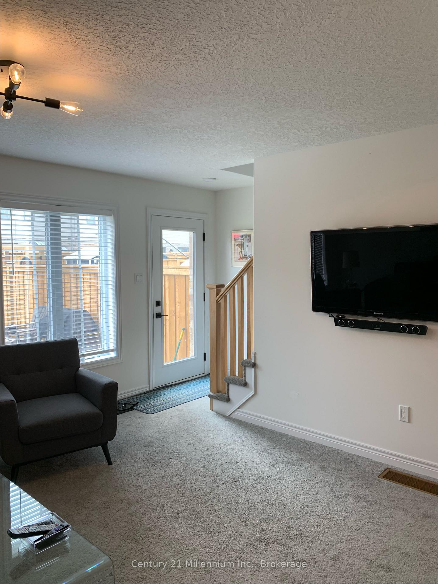Photo 16 of 47 Foley Crescent, Collingwood — HOMEH