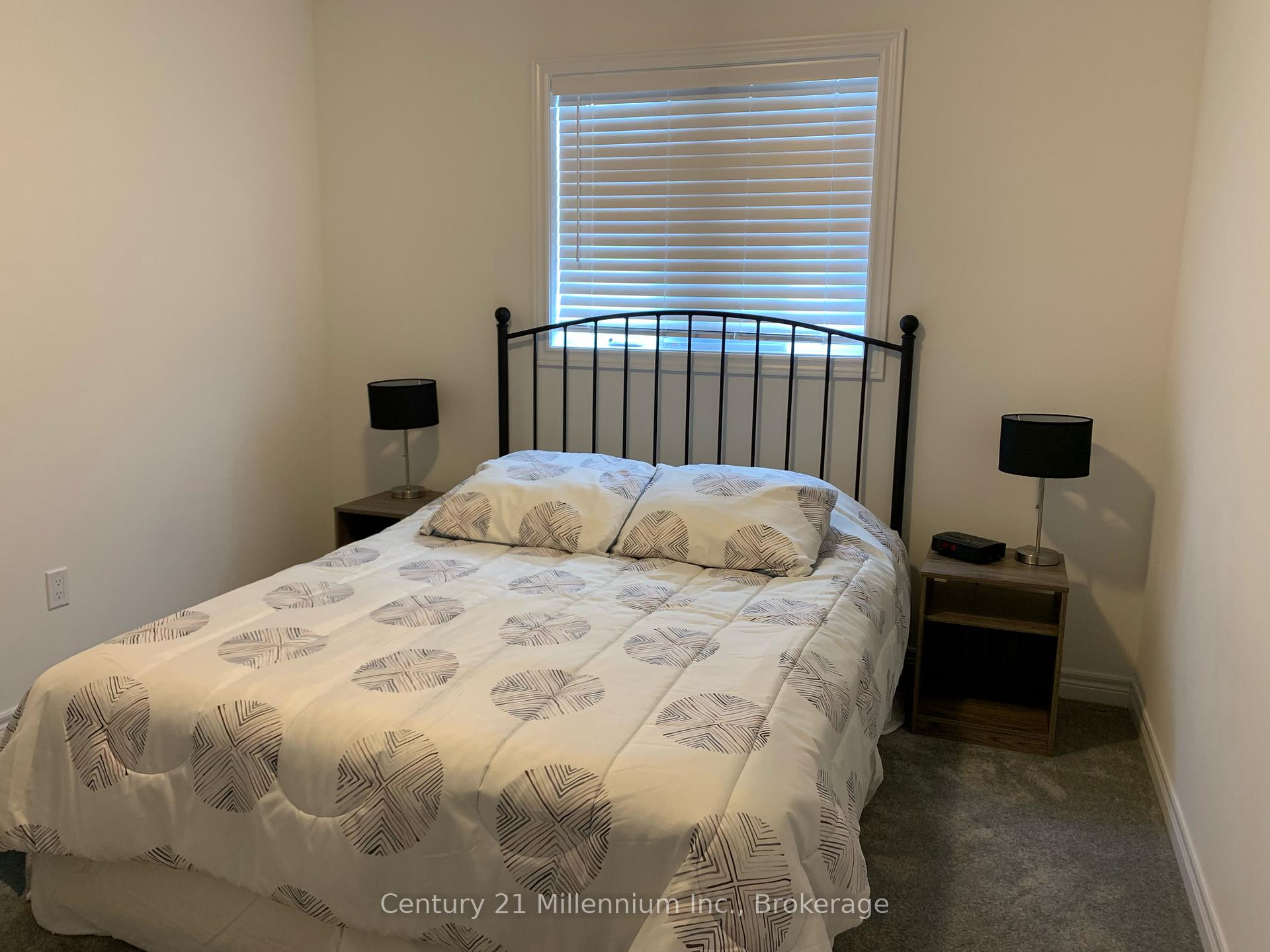 Photo 10 of 47 Foley Crescent, Collingwood — HOMEH