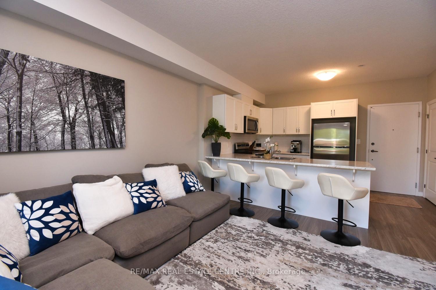 Photo 2 of Unit 203, 2605 Binbrook Road, Hamilton, Binbrook — HOMEH