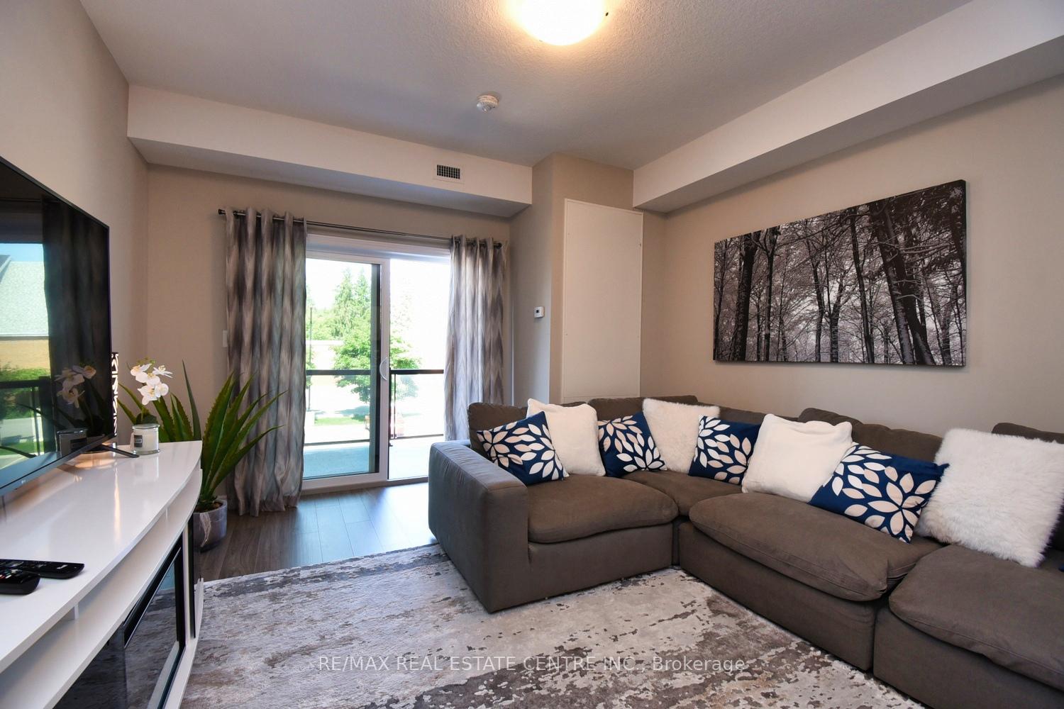 Photo 9 of Unit 203, 2605 Binbrook Road, Hamilton, Binbrook — HOMEH