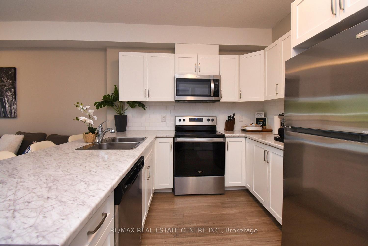 Photo 15 of Unit 203, 2605 Binbrook Road, Hamilton, Binbrook — HOMEH