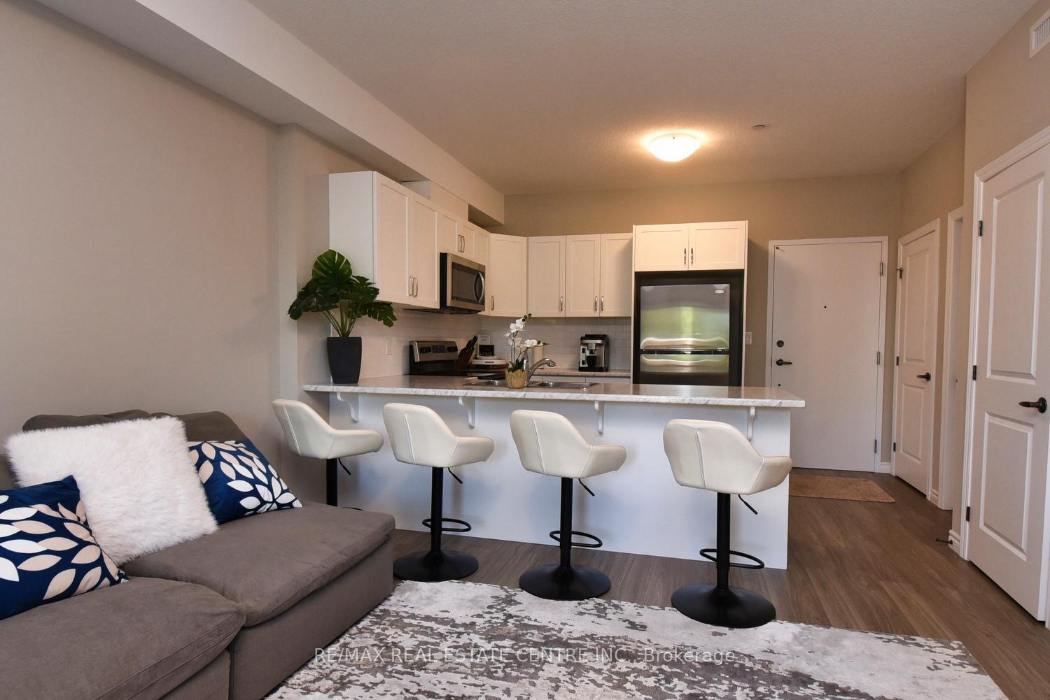 Photo 5 of Unit 203, 2605 Binbrook Road, Hamilton, Binbrook — HOMEH