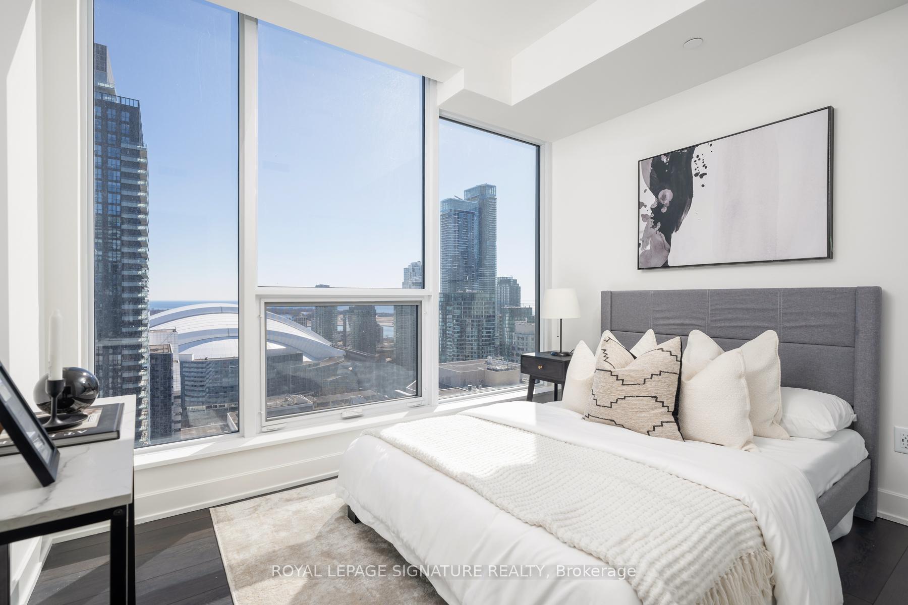 Front of Unit 2608, 15 Mercer Street