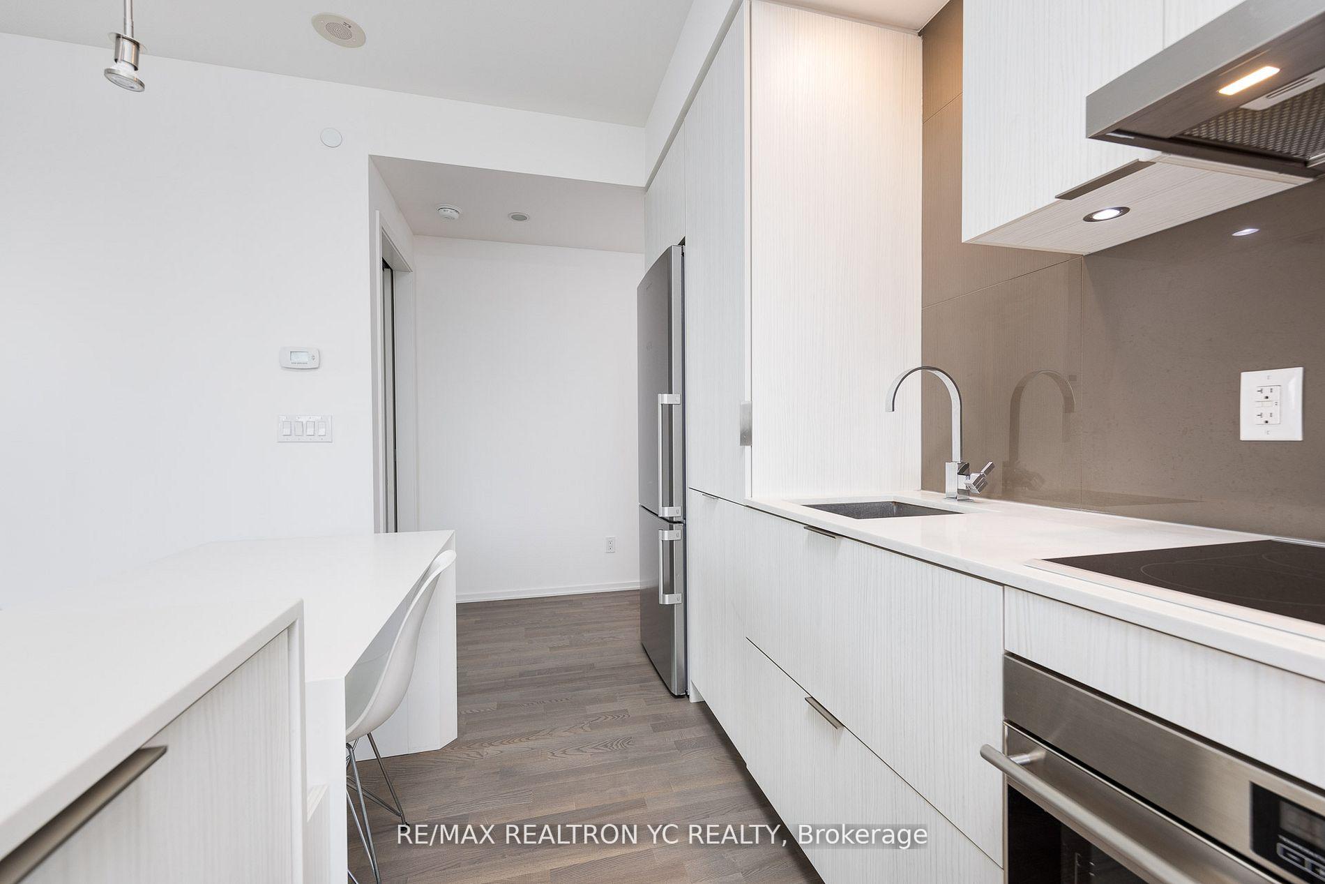 Photo 7 of Unit 2804, 1 Bloor Street E, Toronto, Church-Yonge Corridor — HOMEH