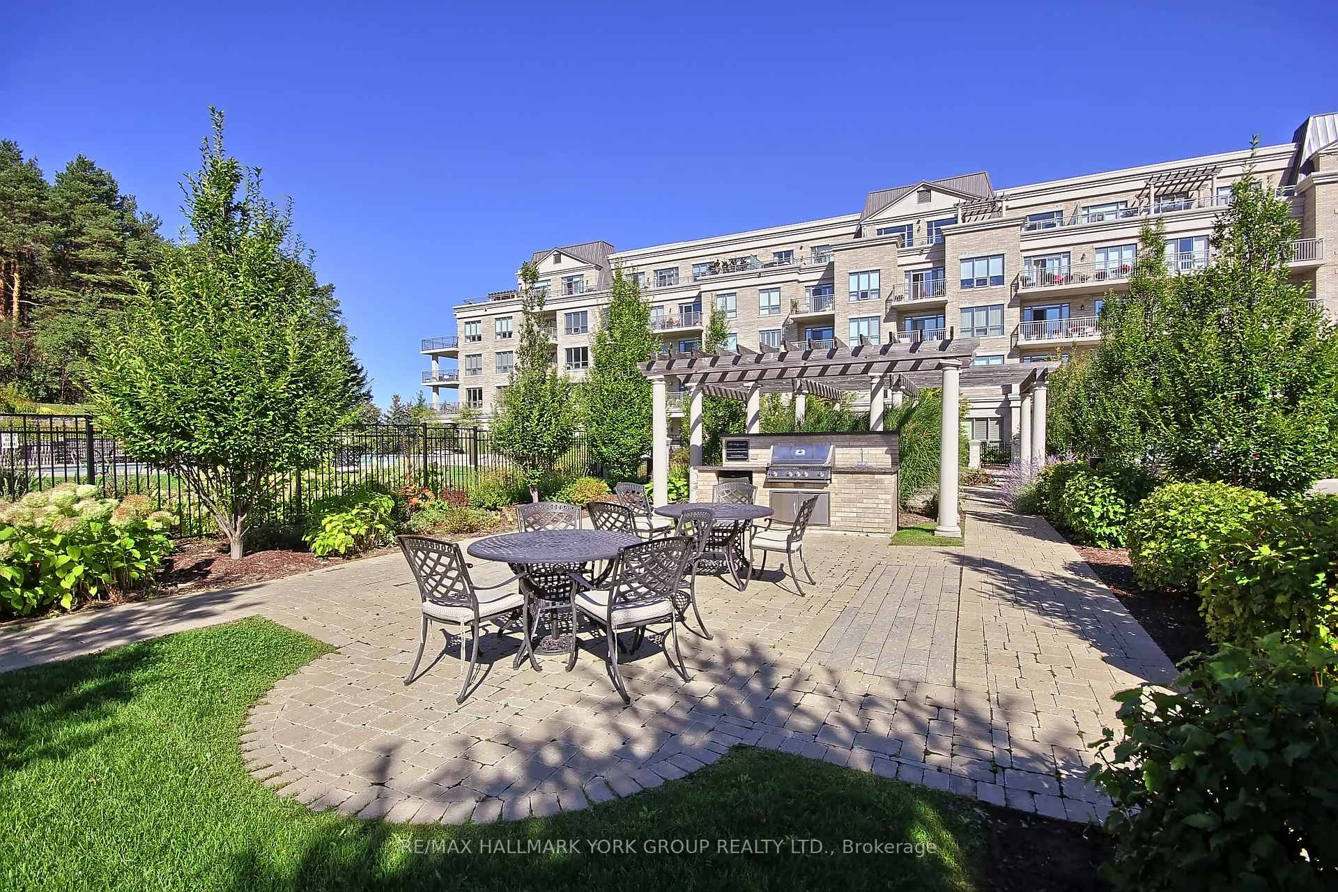 Photo 13 of Unit 434, 180 John West Way, Aurora, Bayview Wellington — HOMEH