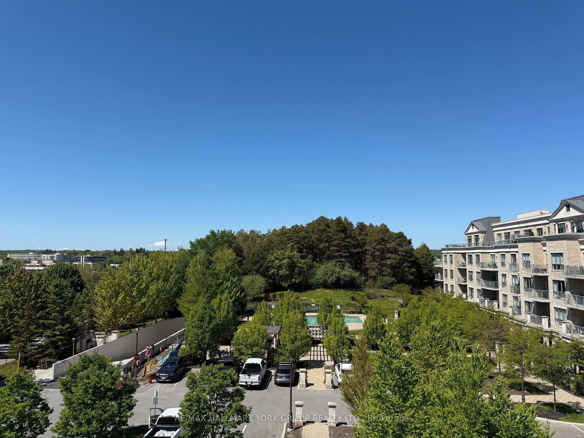 Photo 12 of Unit 434, 180 John West Way, Aurora, Bayview Wellington — HOMEH