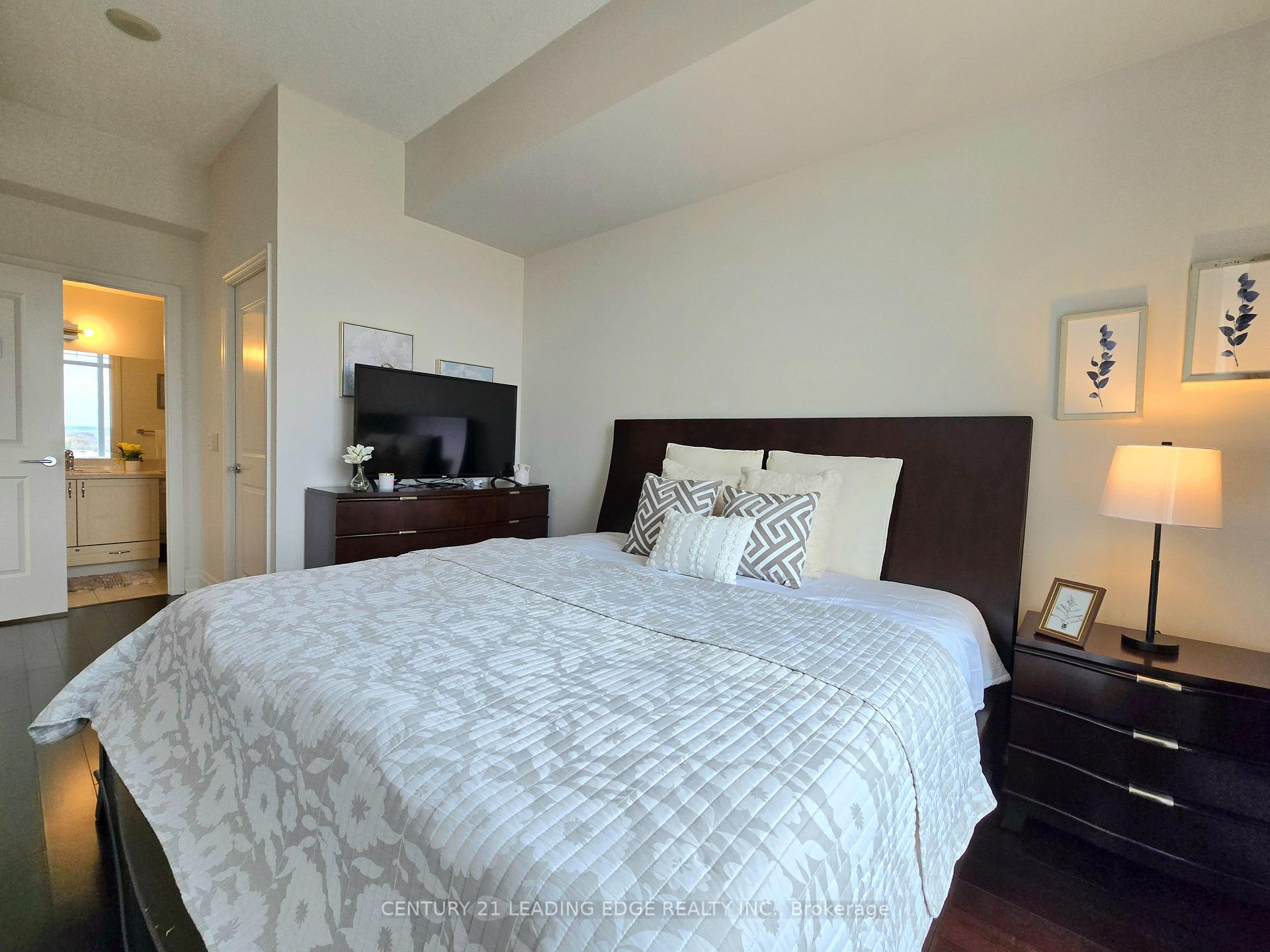Photo 15 of Unit 1003, 131 Upper Duke Crescent, Markham, Unionville — HOMEH