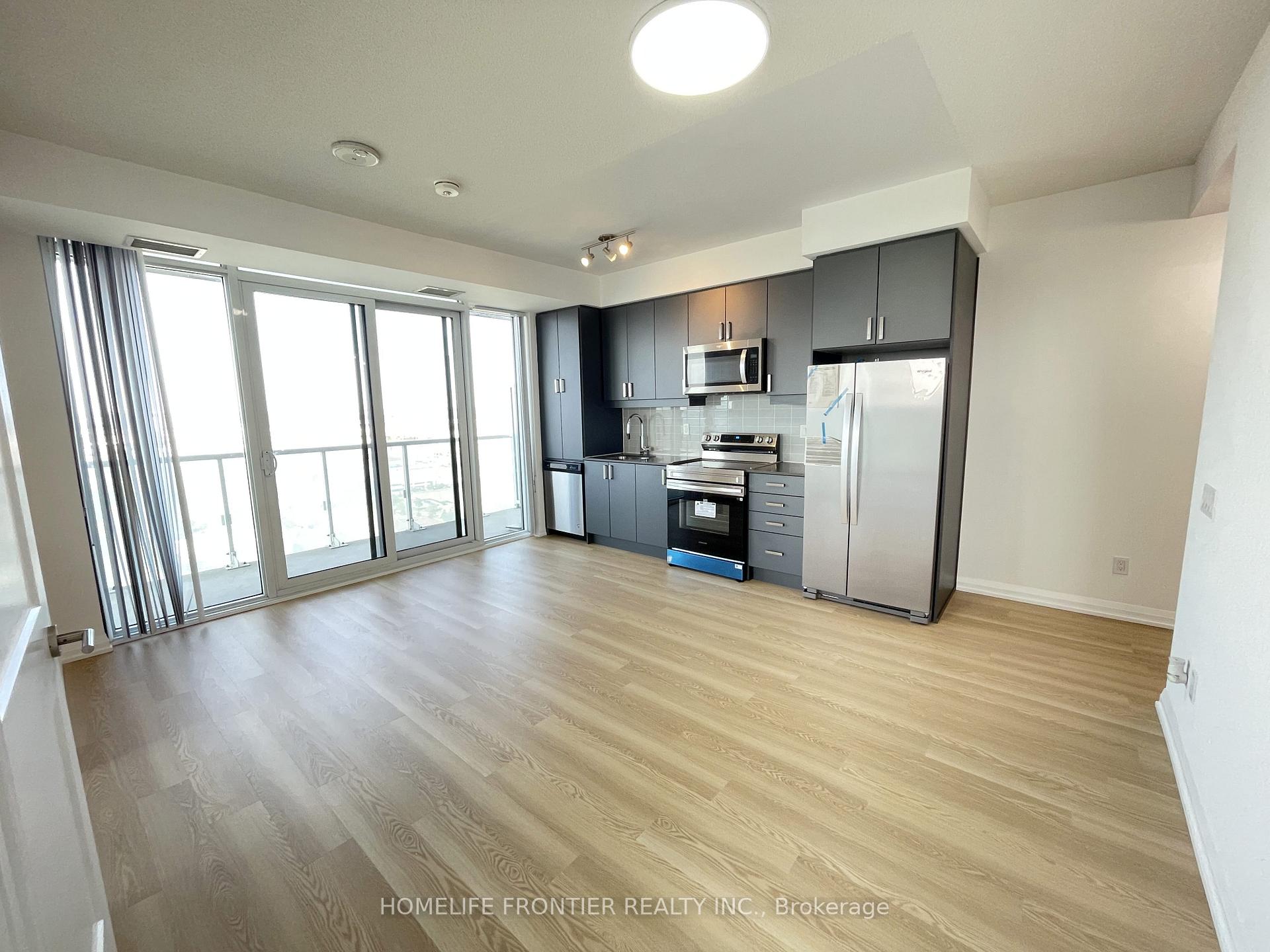 Photo 1 of Unit 3313, 7895 Jane Street, Vaughan, Concord — HOMEH
