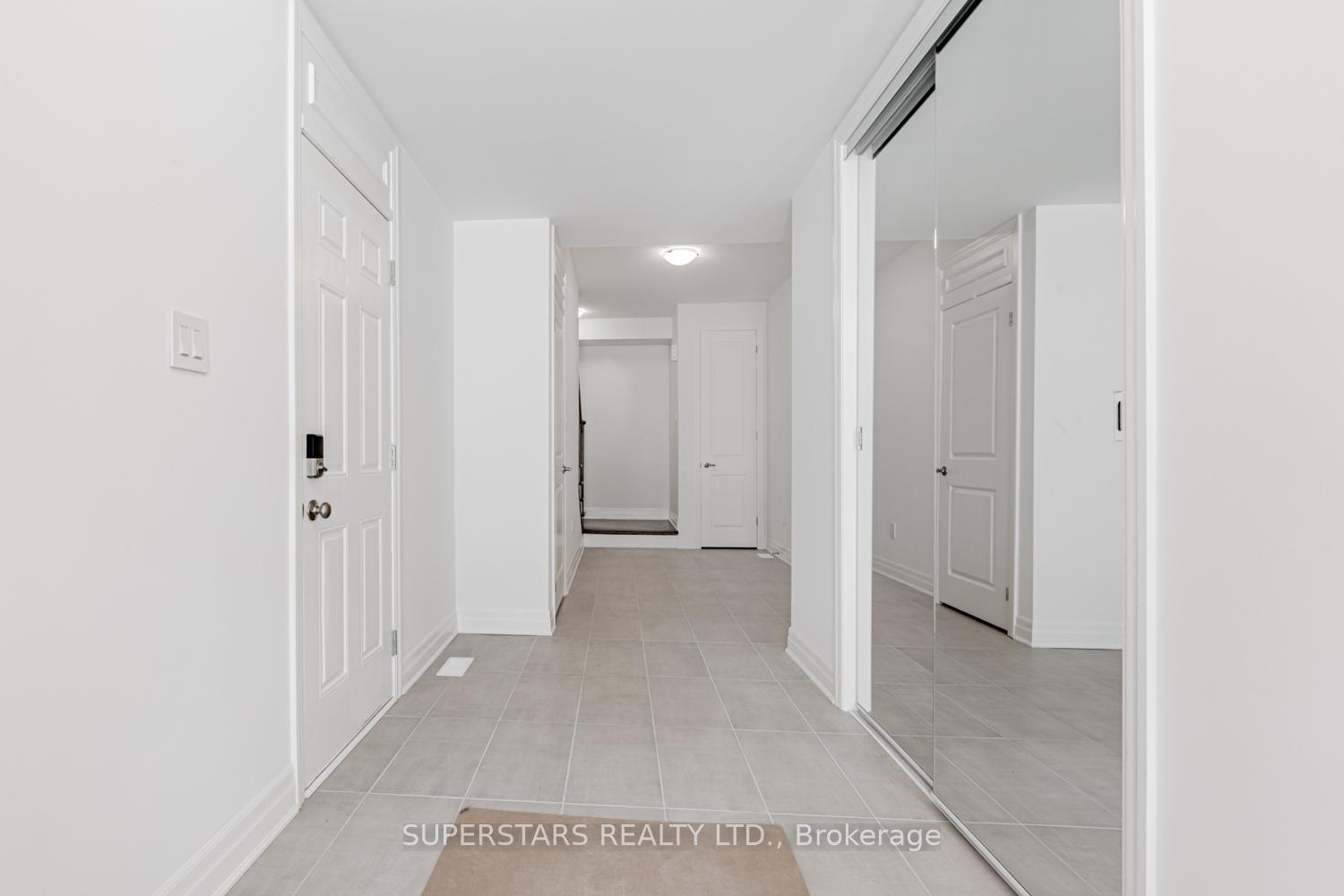 Photo 4 of 19 Avani Avenue, Markham, Victoria Square — HOMEH