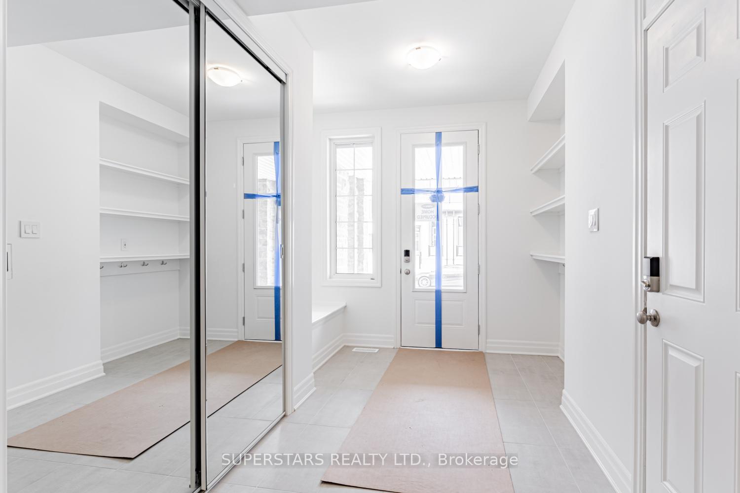 Photo 5 of 19 Avani Avenue, Markham, Victoria Square — HOMEH